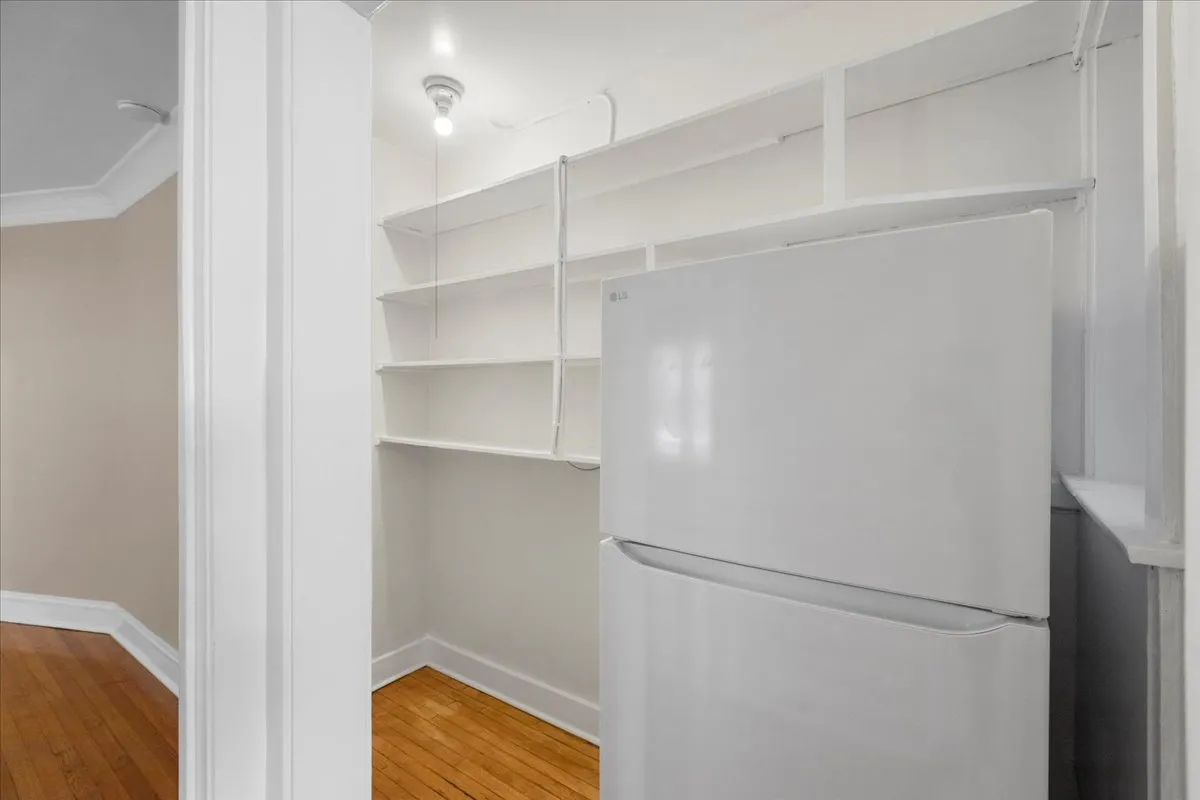 811 Dobson St, Evanston, 60202, USA 60202-unit#1E-Evanson-IL