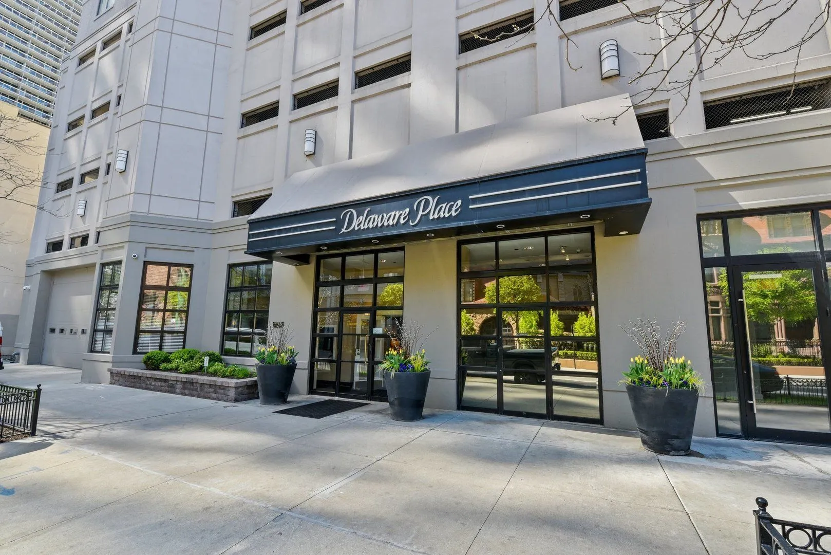 33 W Delaware Pl, ,  60610, USA 60610-unit#9C-Chicago-IL