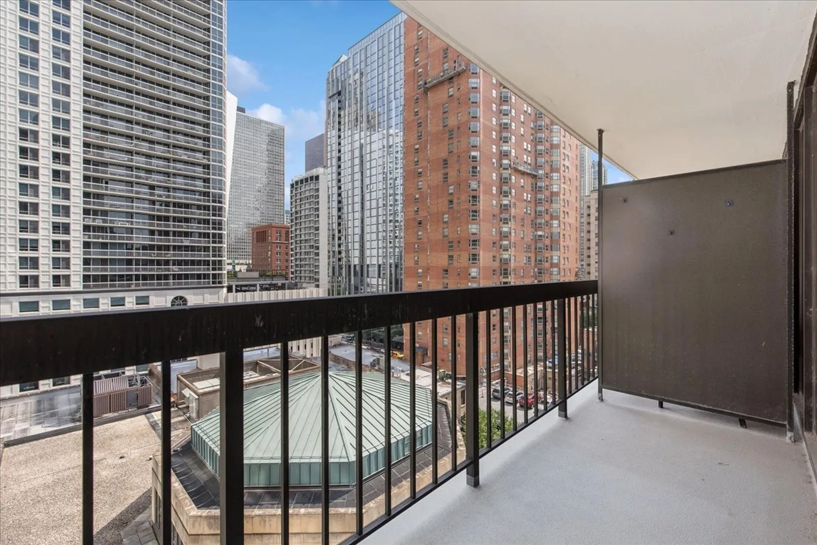 33 W Delaware Pl, ,  60610, USA 60610-unit#9C-Chicago-IL