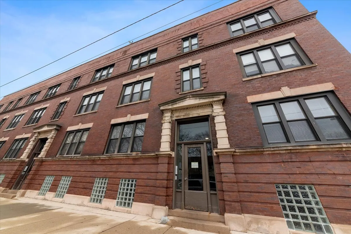 6143 S Dorchester Ave, , 60637, USA 60637-unit#3-Chicago-IL
