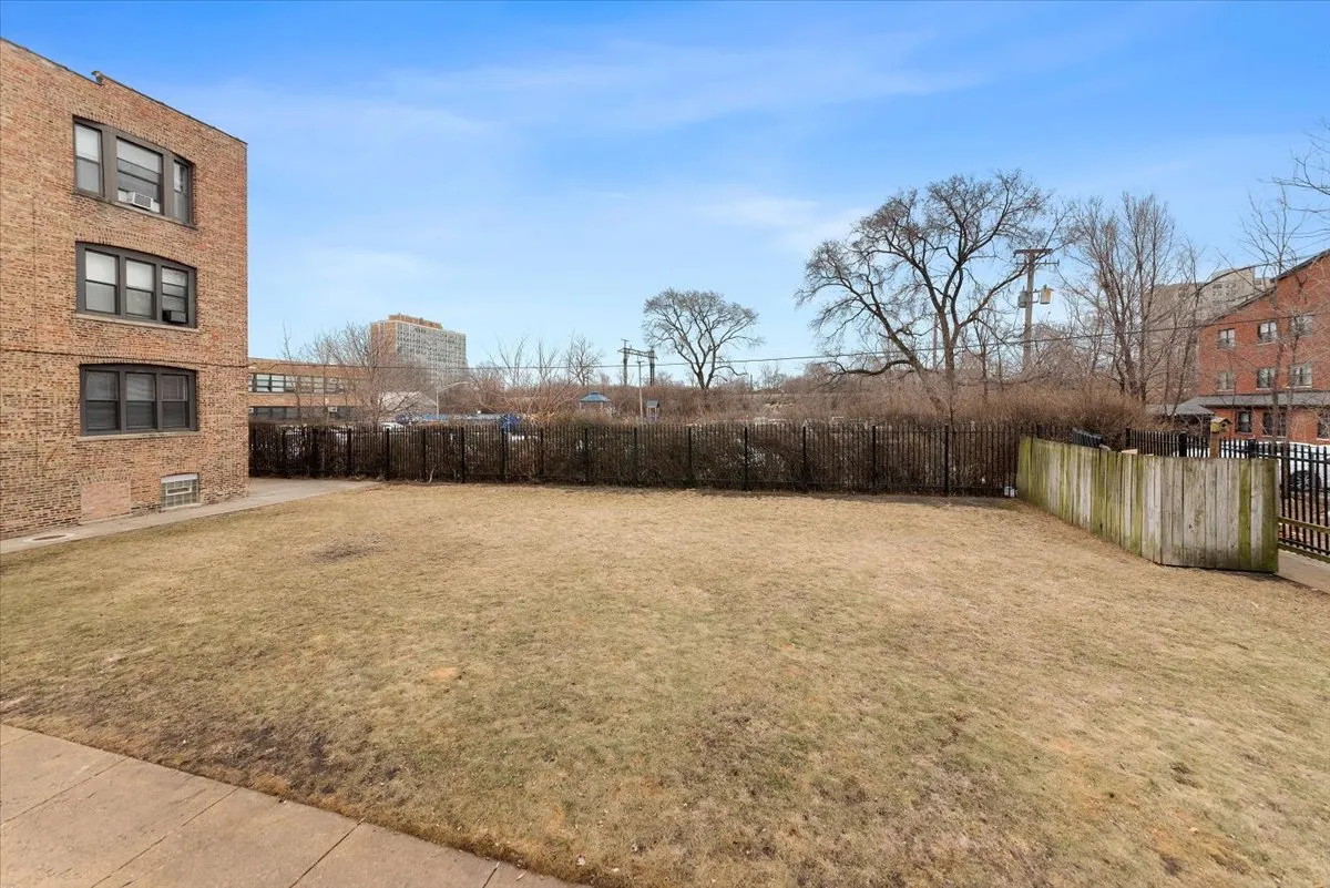 6143 S Dorchester Ave, ,  60637, USA 60637-unit#3-Chicago-IL
