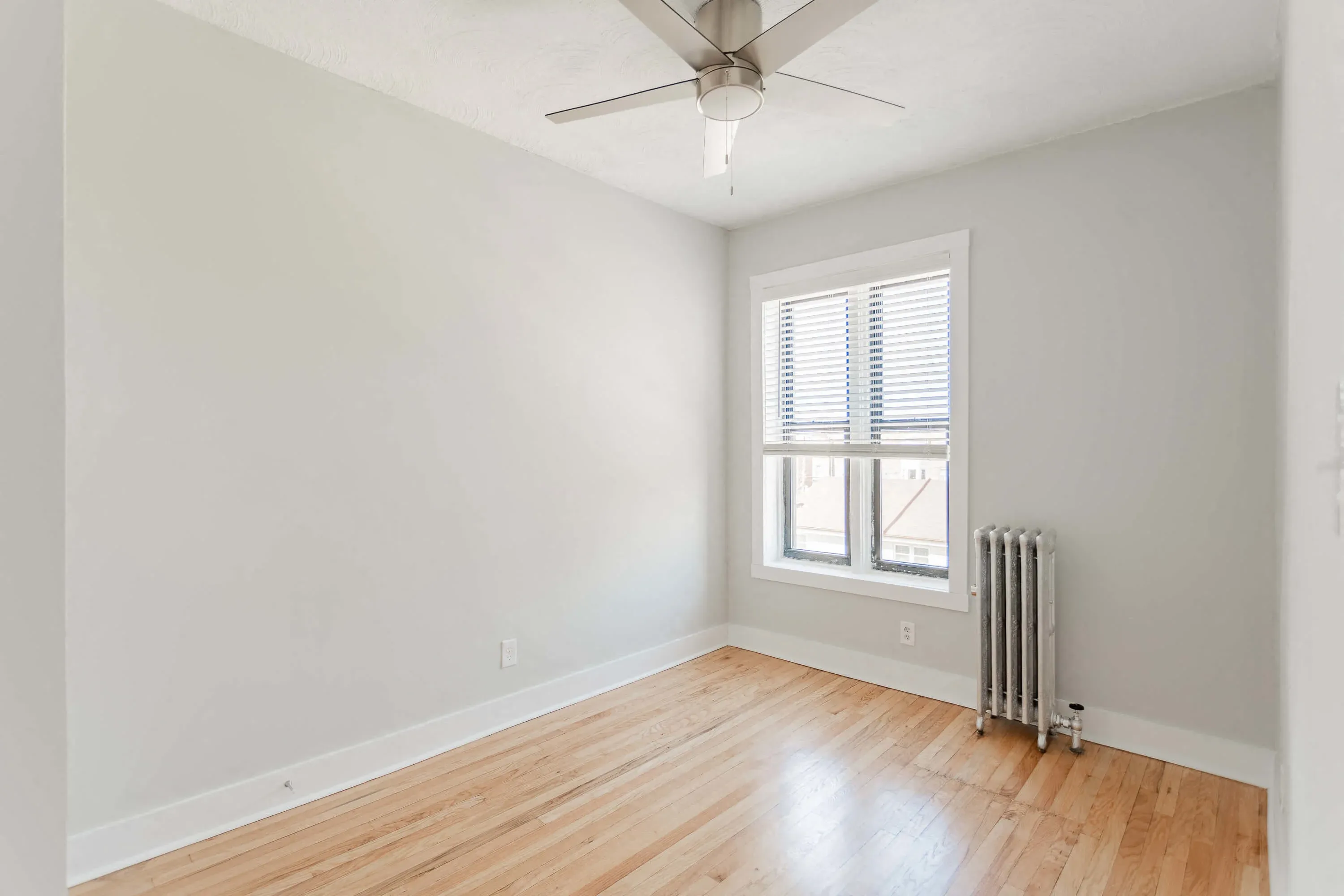 6143 S Dorchester Ave, ,  60637, USA 60637-unit#3-Chicago-IL