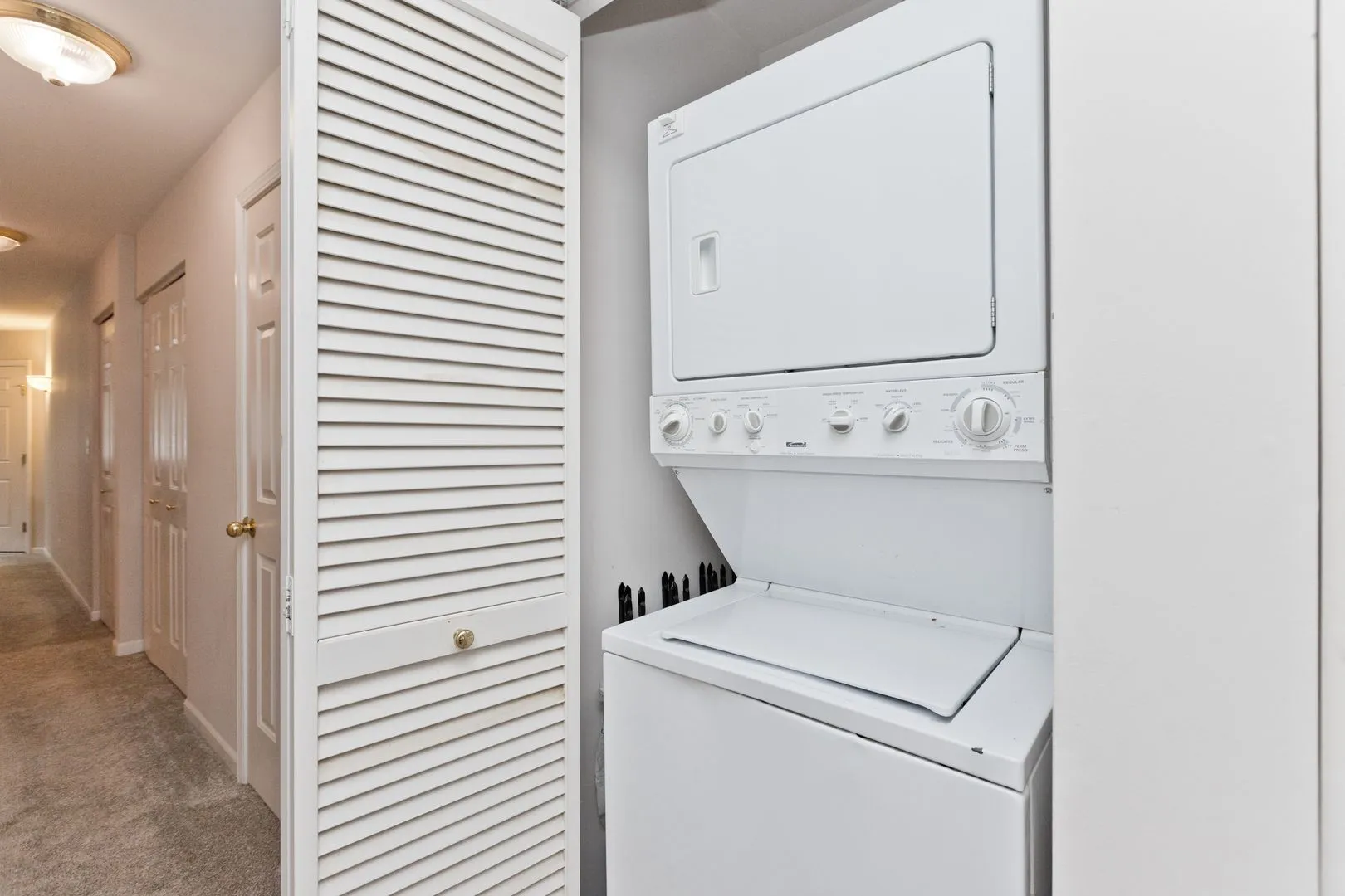 1156 N Howe St, ,  60610, USA 60610-unit#B-Chicago-IL