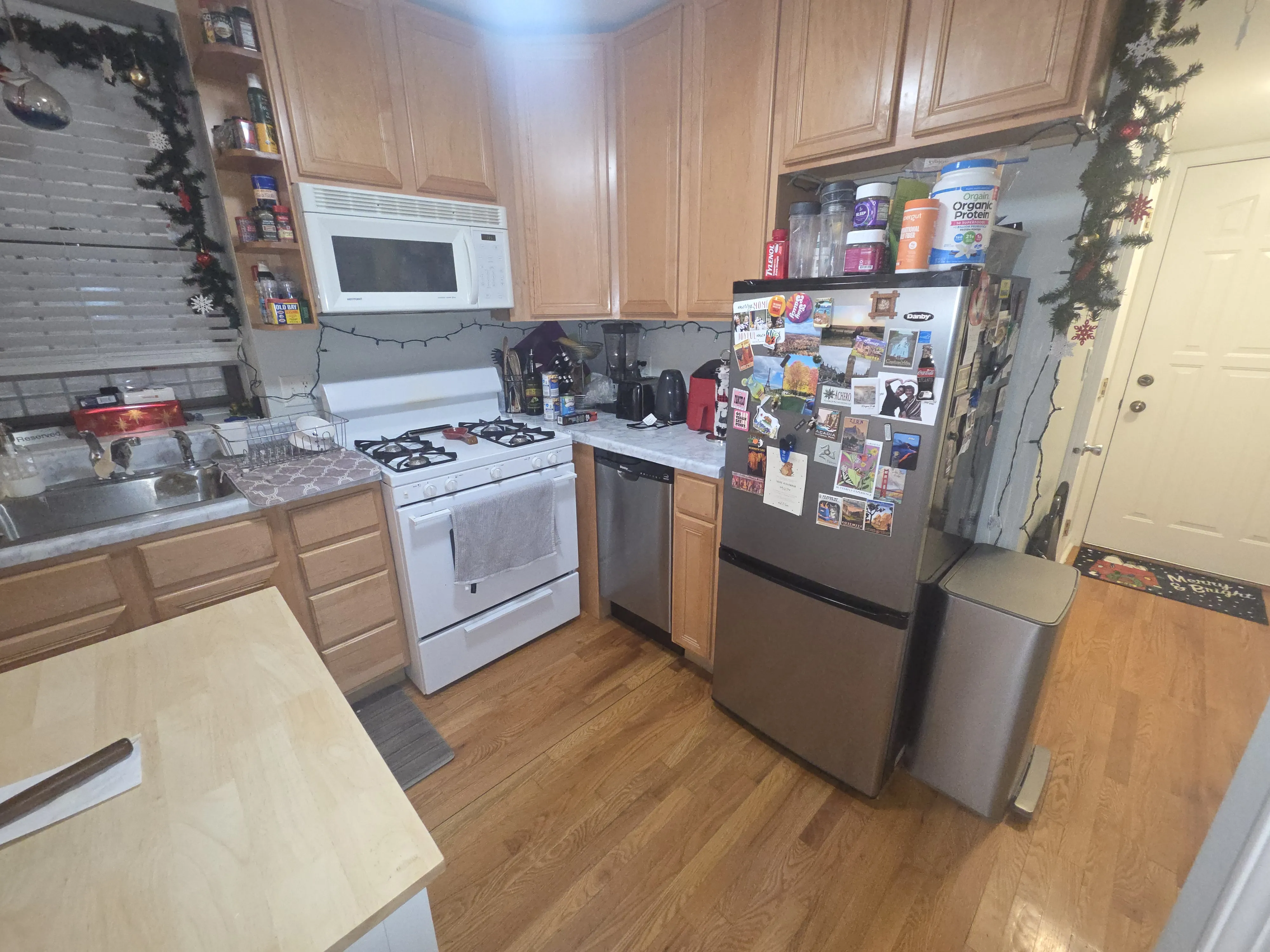2047 W Evergreen Ave, ,  60622, USA 60622-unit#GDN-Chicago-IL