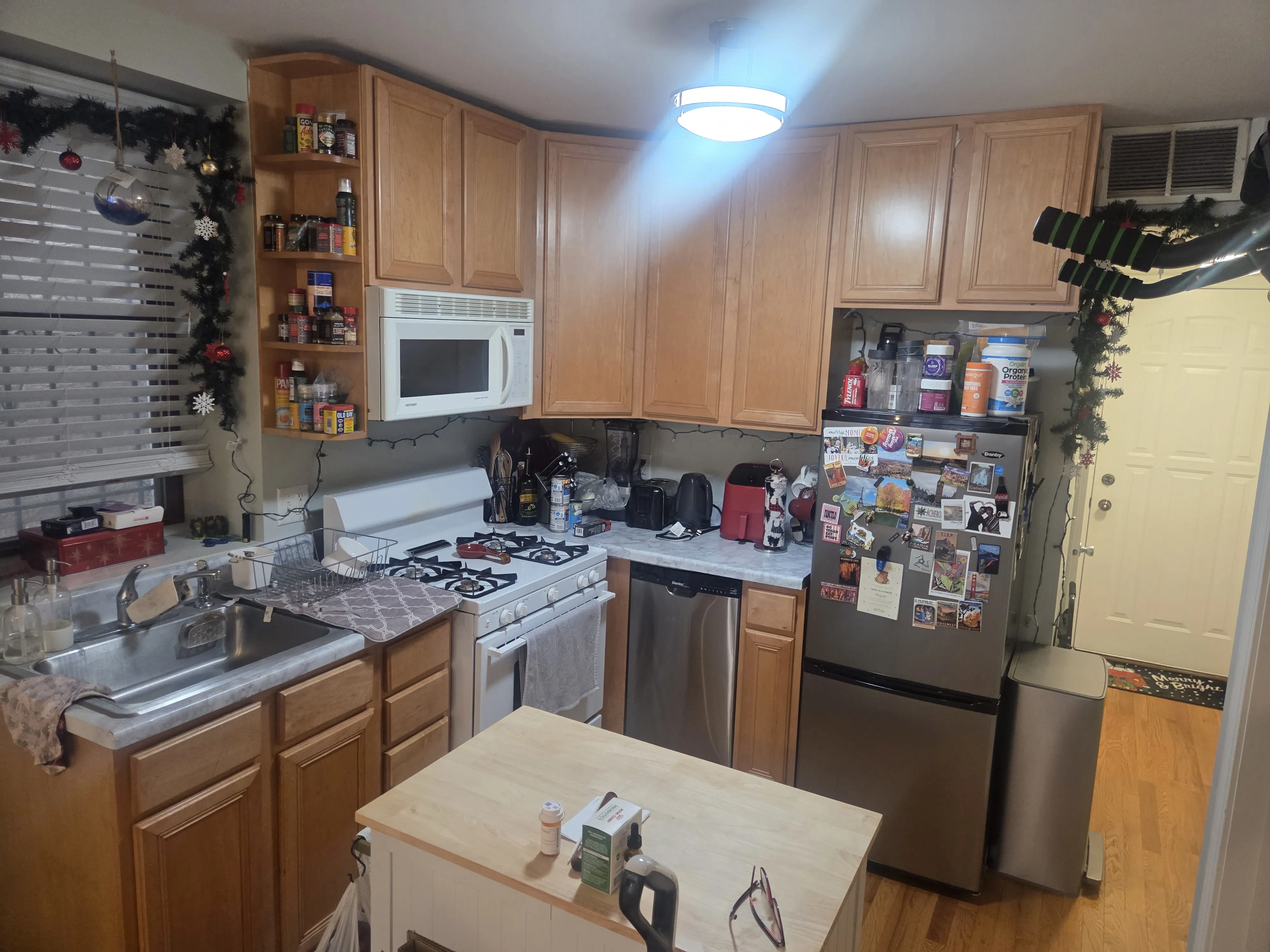 2047 W Evergreen Ave, ,  60622, USA 60622-unit#GDN-Chicago-IL