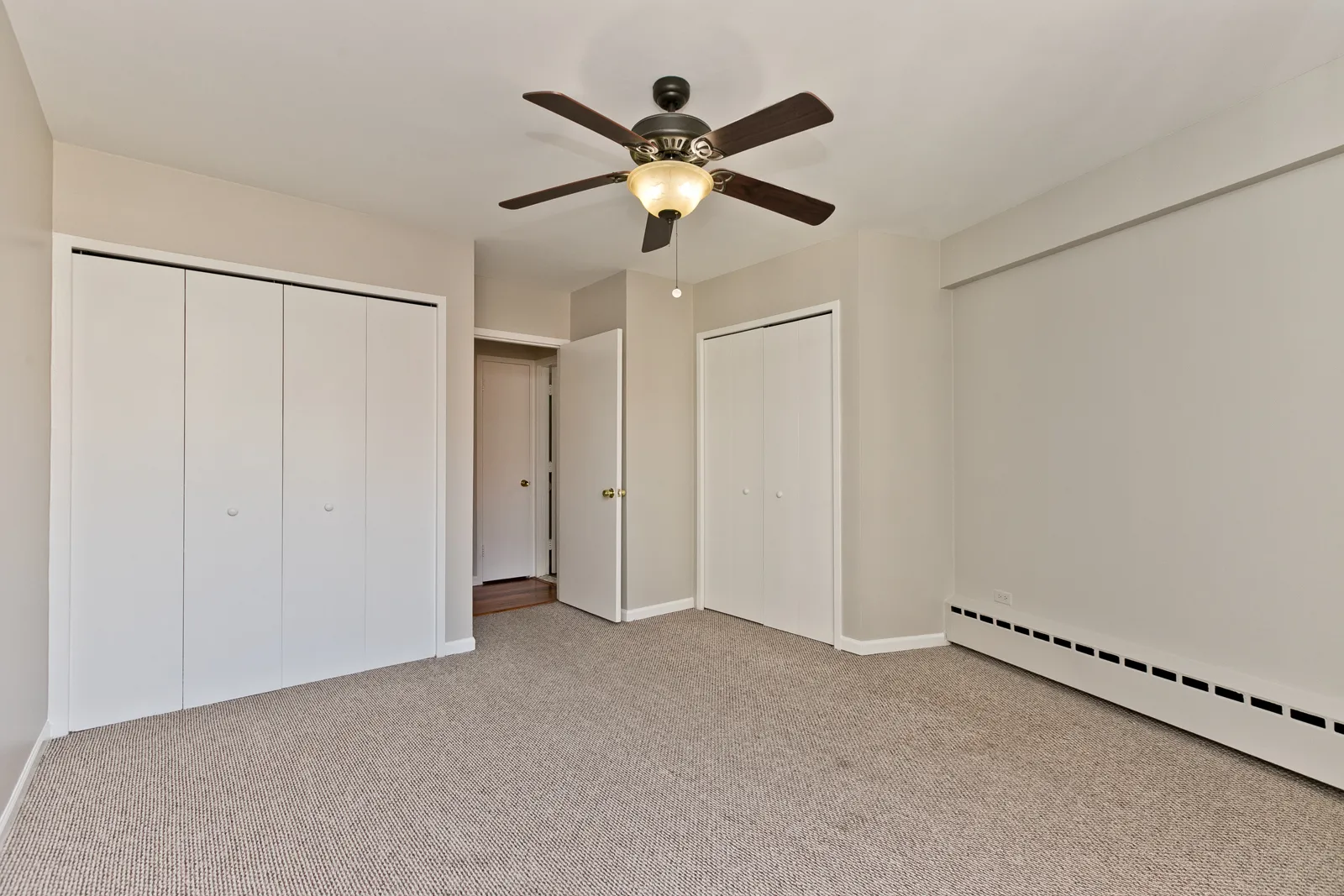 3410 N Lake Shore Dr, ,  60657, USA 60657-unit#14F-Chicago-IL