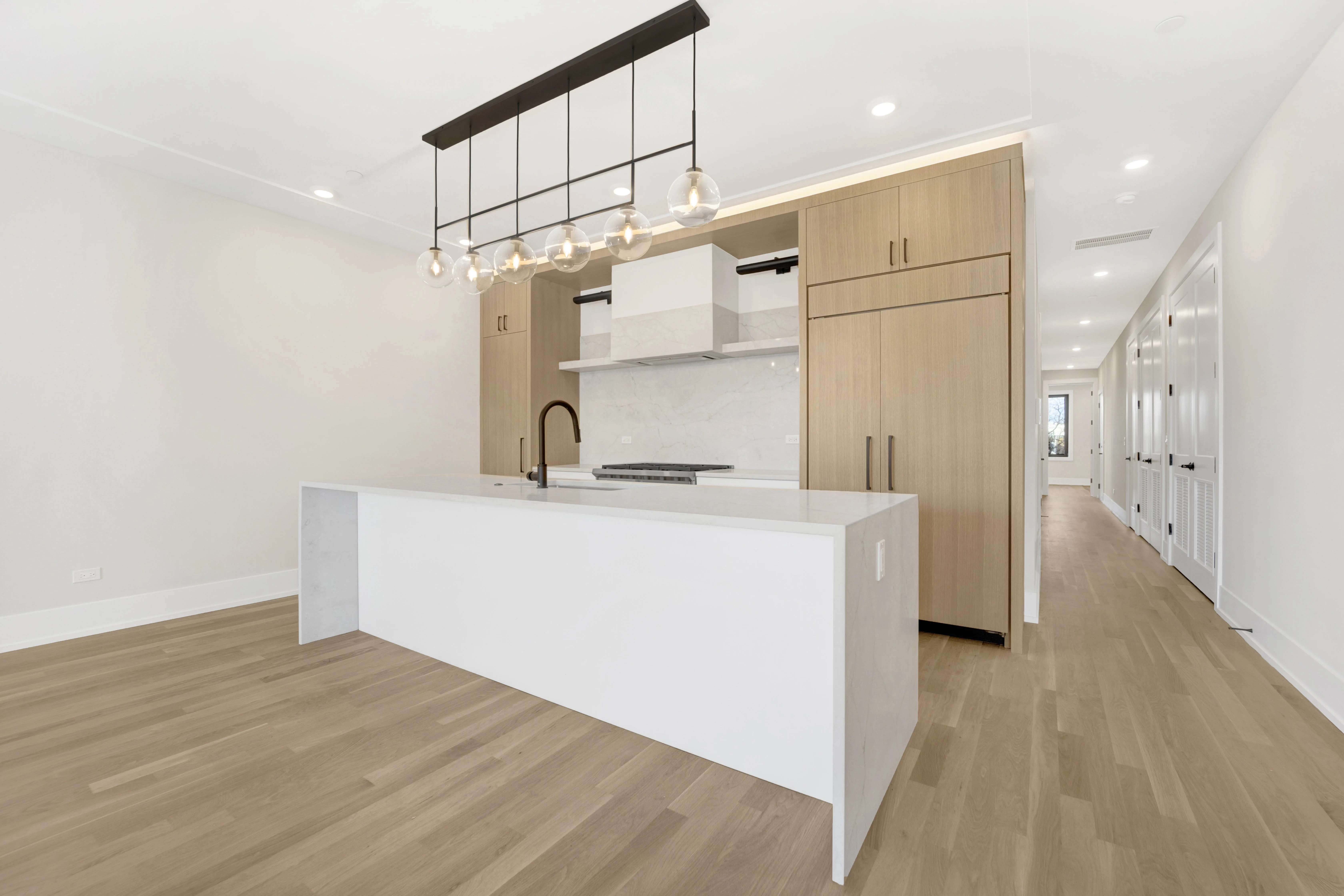 3352 N Ashland Ave, ,  60657, USA 60657-unit#2S-Chicago-IL