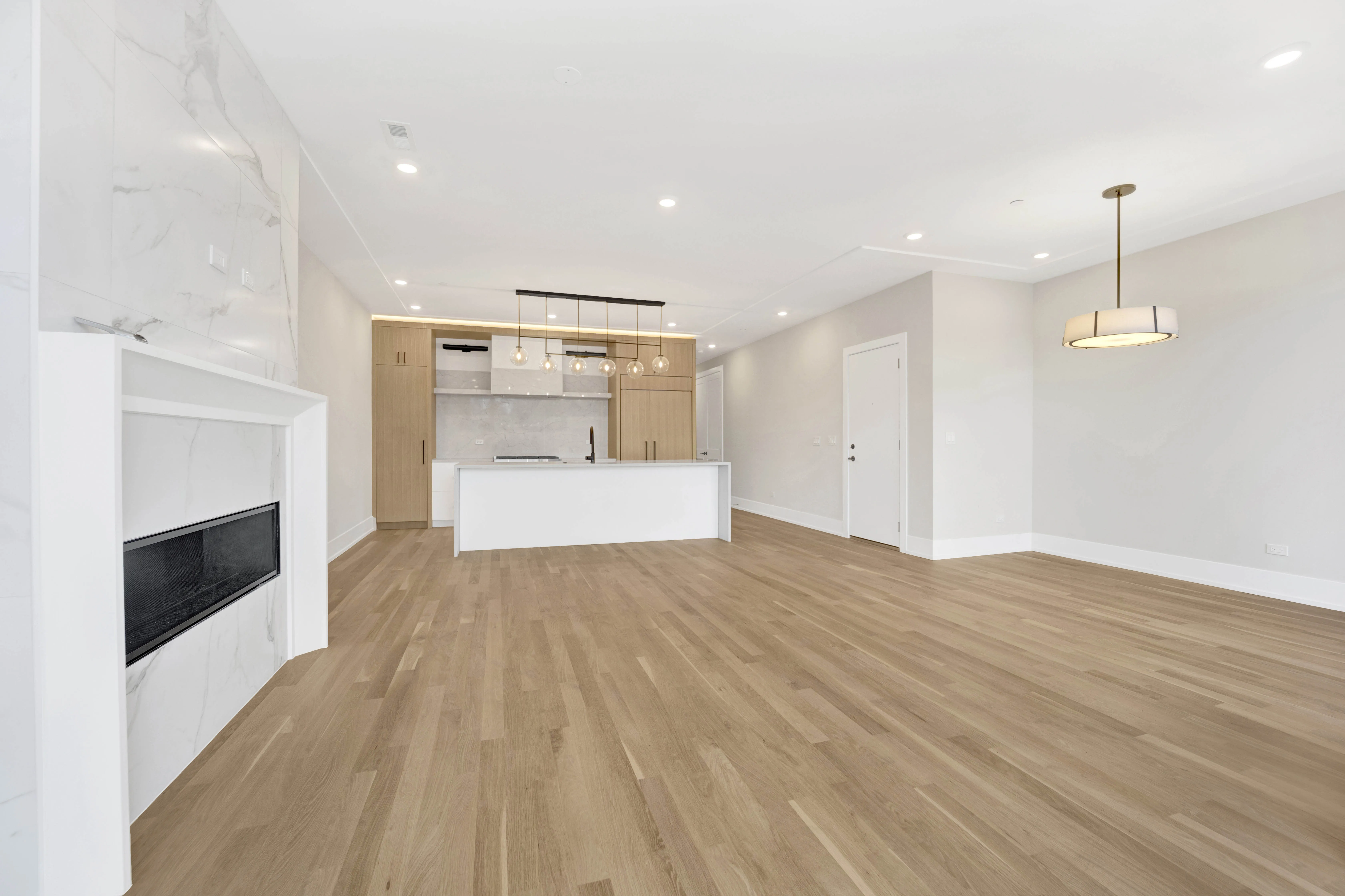 3352 N Ashland Ave, ,  60657, USA 60657-unit#2S-Chicago-IL