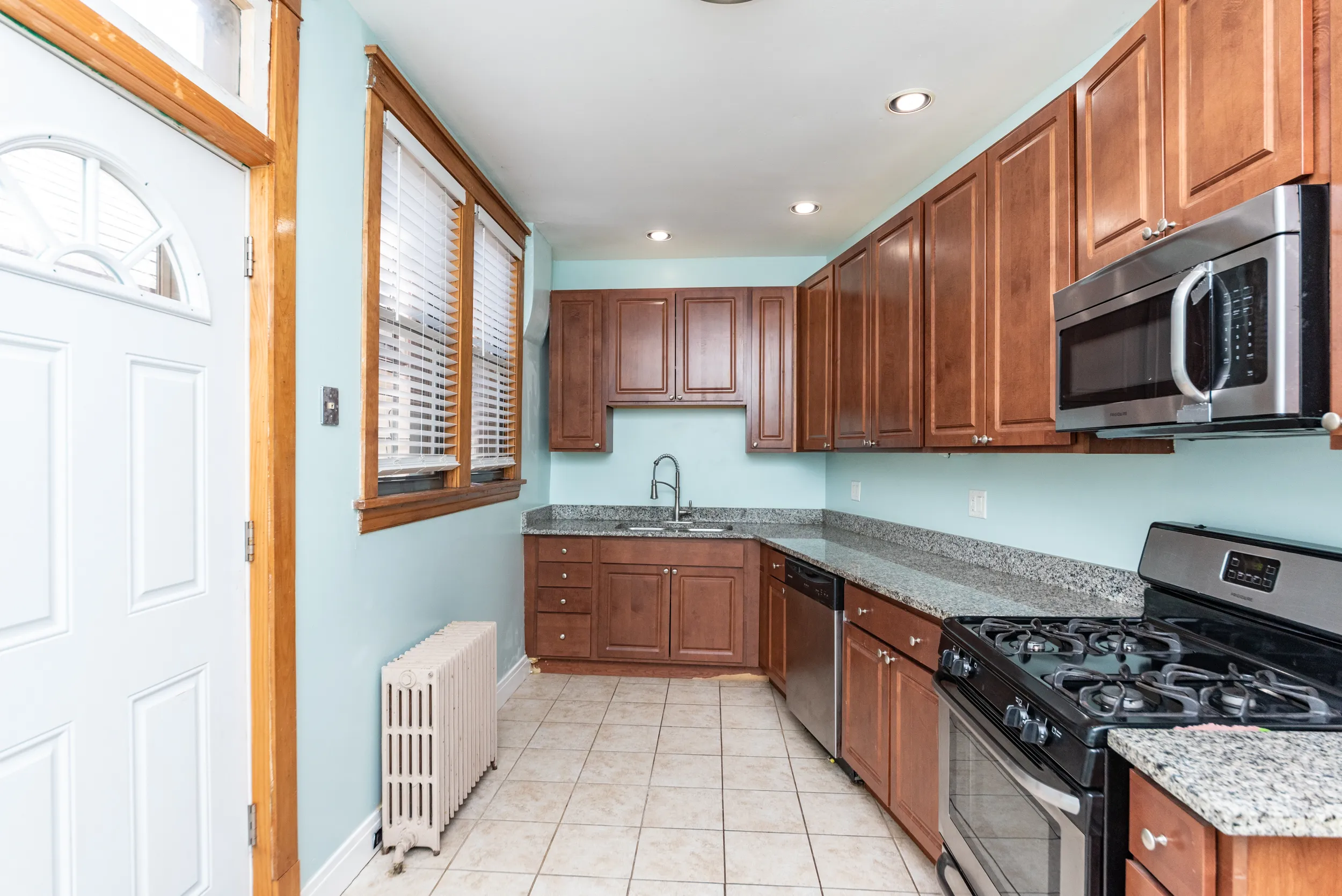4255 N Campbell Ave, ,  60618, USA 60618-unit#2N-Chicago-IL