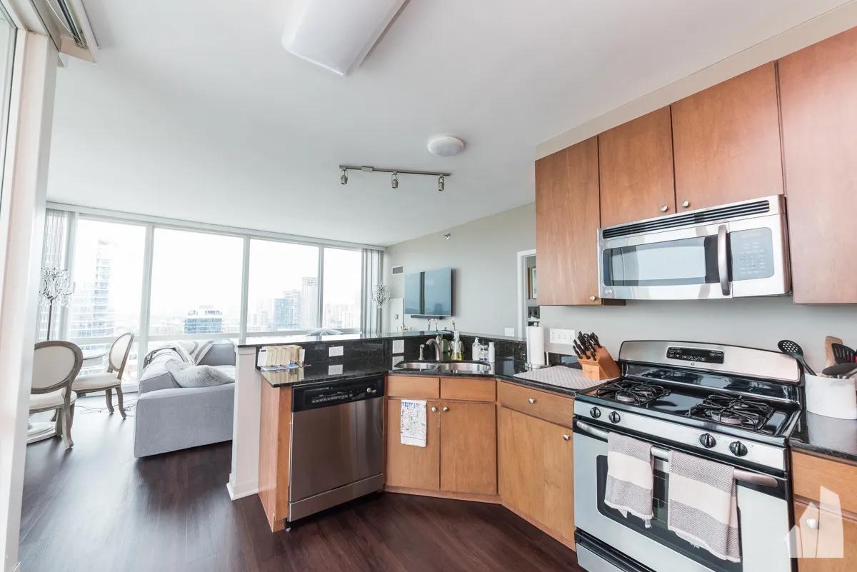 757 N Orleans St, ,  60654, USA 60654-unit#2009-Chicago-IL