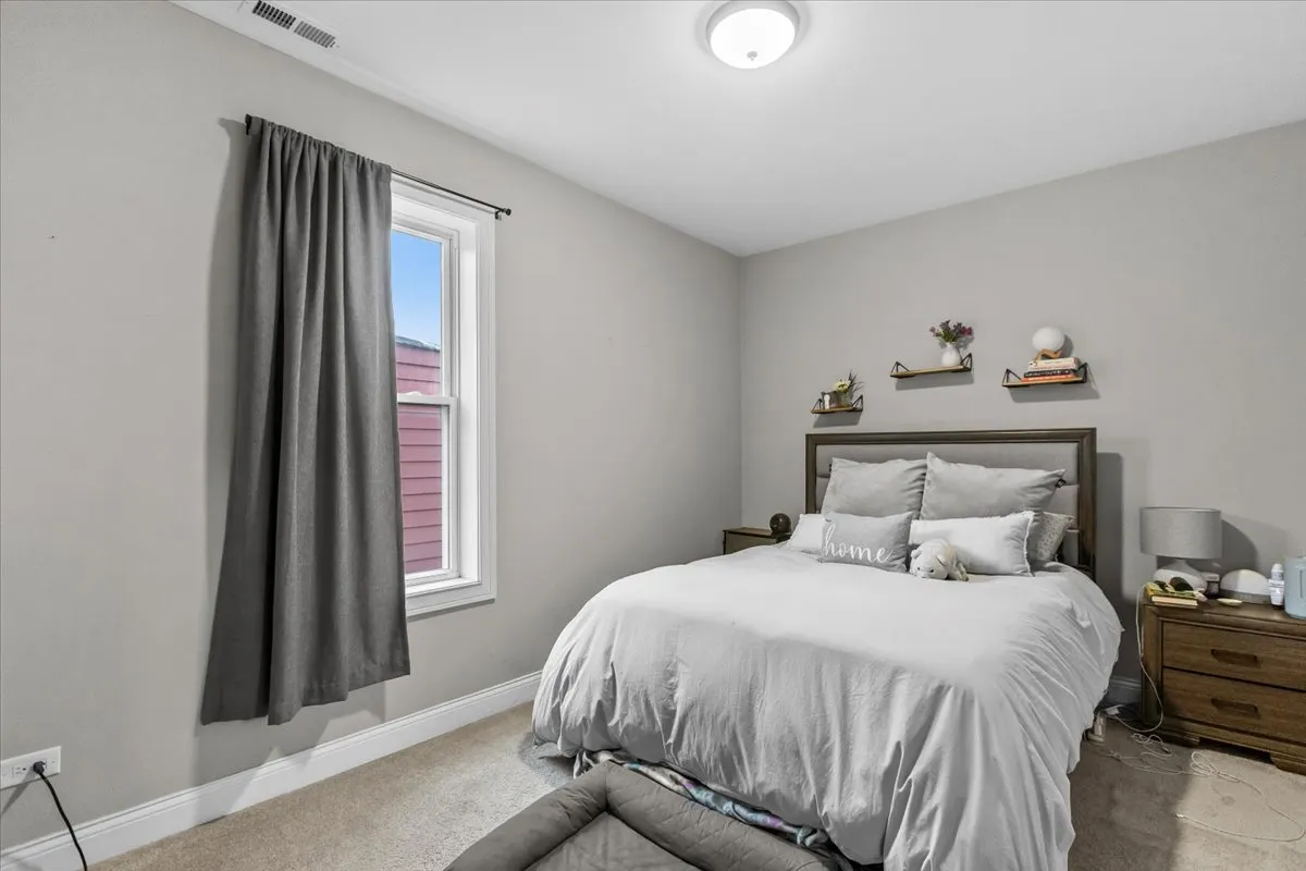 2418 W Medill Ave, Chicago,  60647, USA 60647-unit#2-CHICAGO-IL