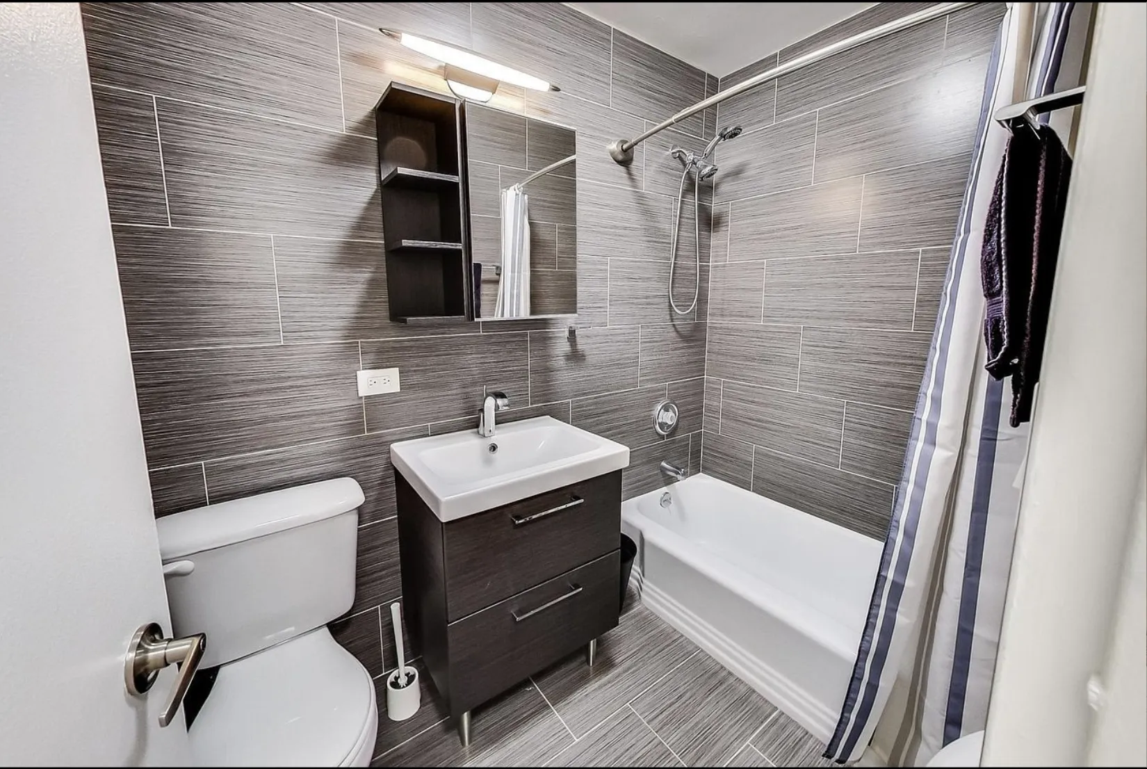 6301 N Sheridan Rd, ,  60660, USA 60660-unit#7C-Chicago-IL