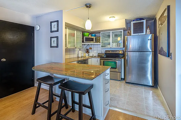 2740 N Pine Grove Ave, ,  60614, USA 60614-unit#4F-Chicago-IL