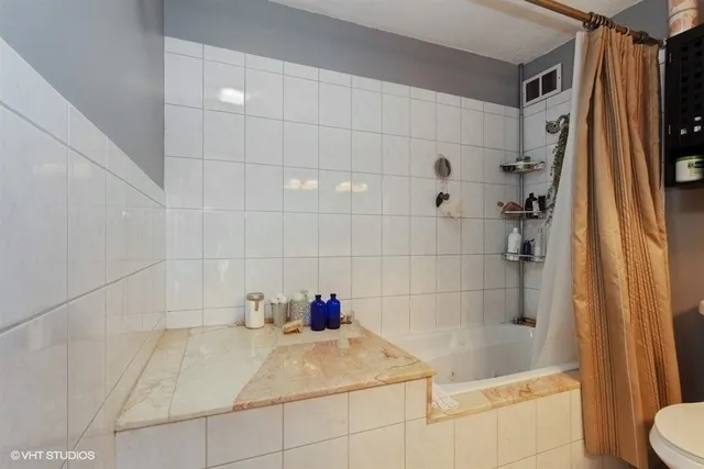 2740 N Pine Grove Ave, ,  60614, USA 60614-unit#4F-Chicago-IL