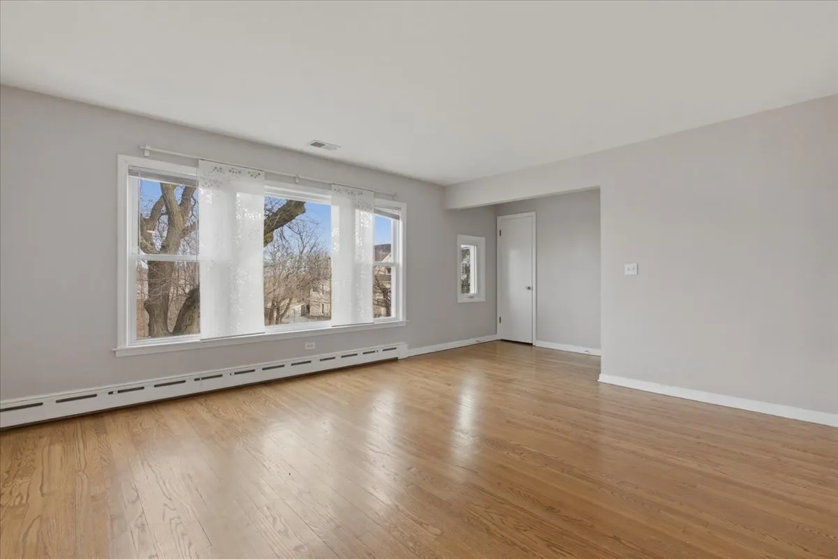 3018 N Whipple St, ,  60618, USA 60618-unit#2-Chicago-IL