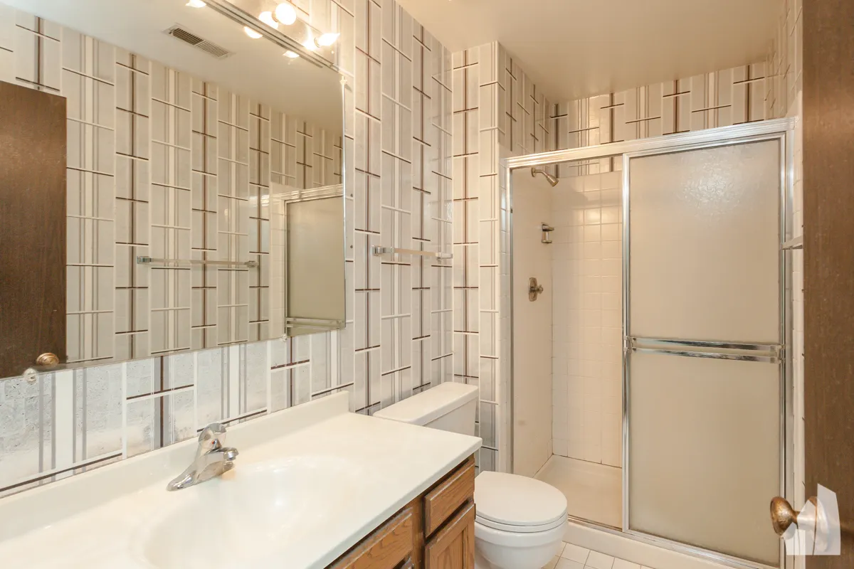 2630 Northampton Dr APT A2, ,  60008, USA 60008-unit#A2-Rolling Meadows-IL