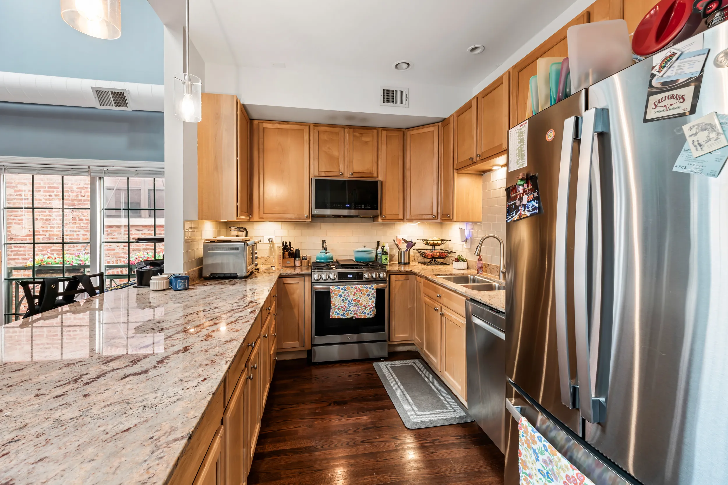 811 W Superior St, ,  60642, USA 60642-unit#4-Chicago-IL