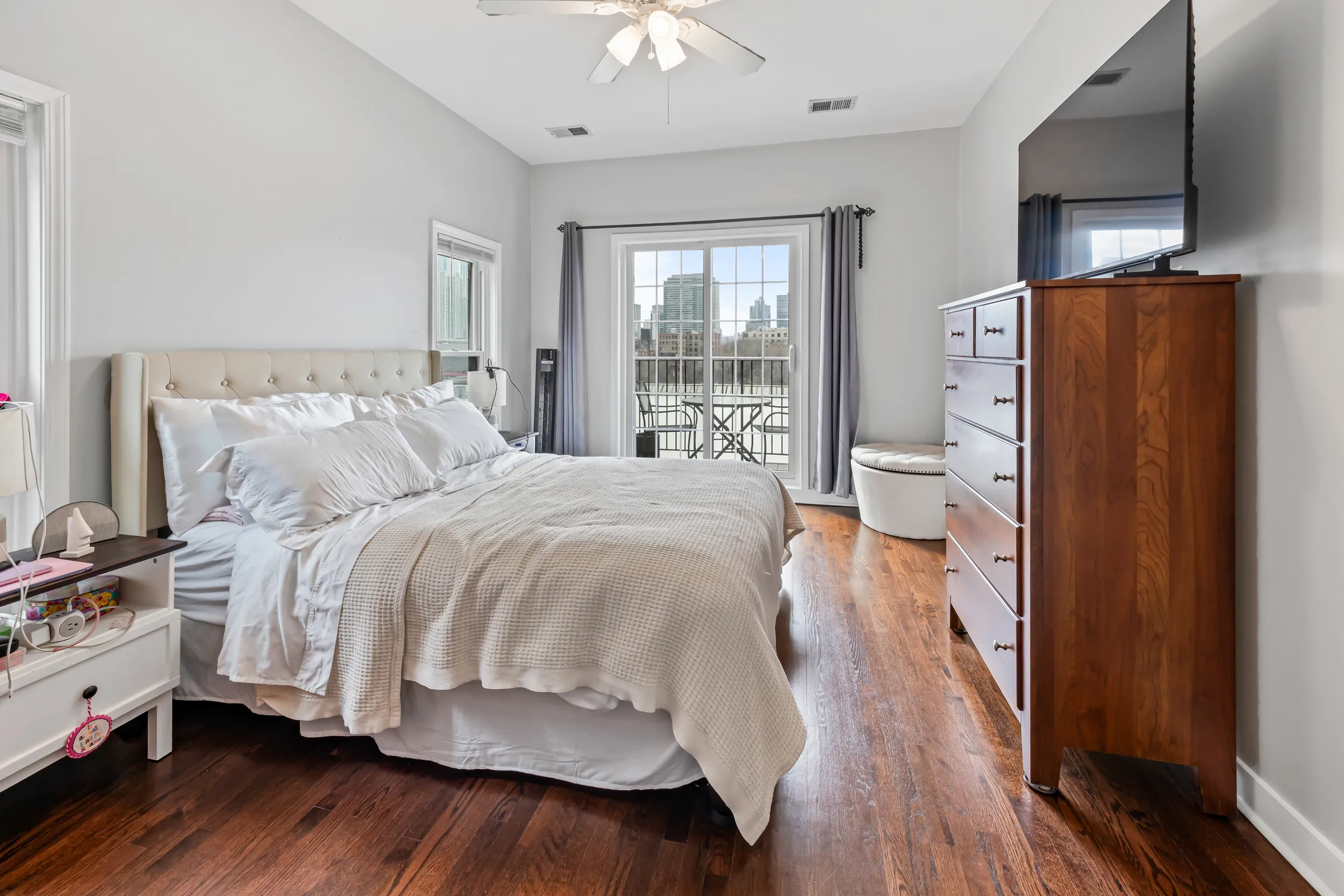 811 W Superior St, ,  60642, USA 60642-unit#4-Chicago-IL