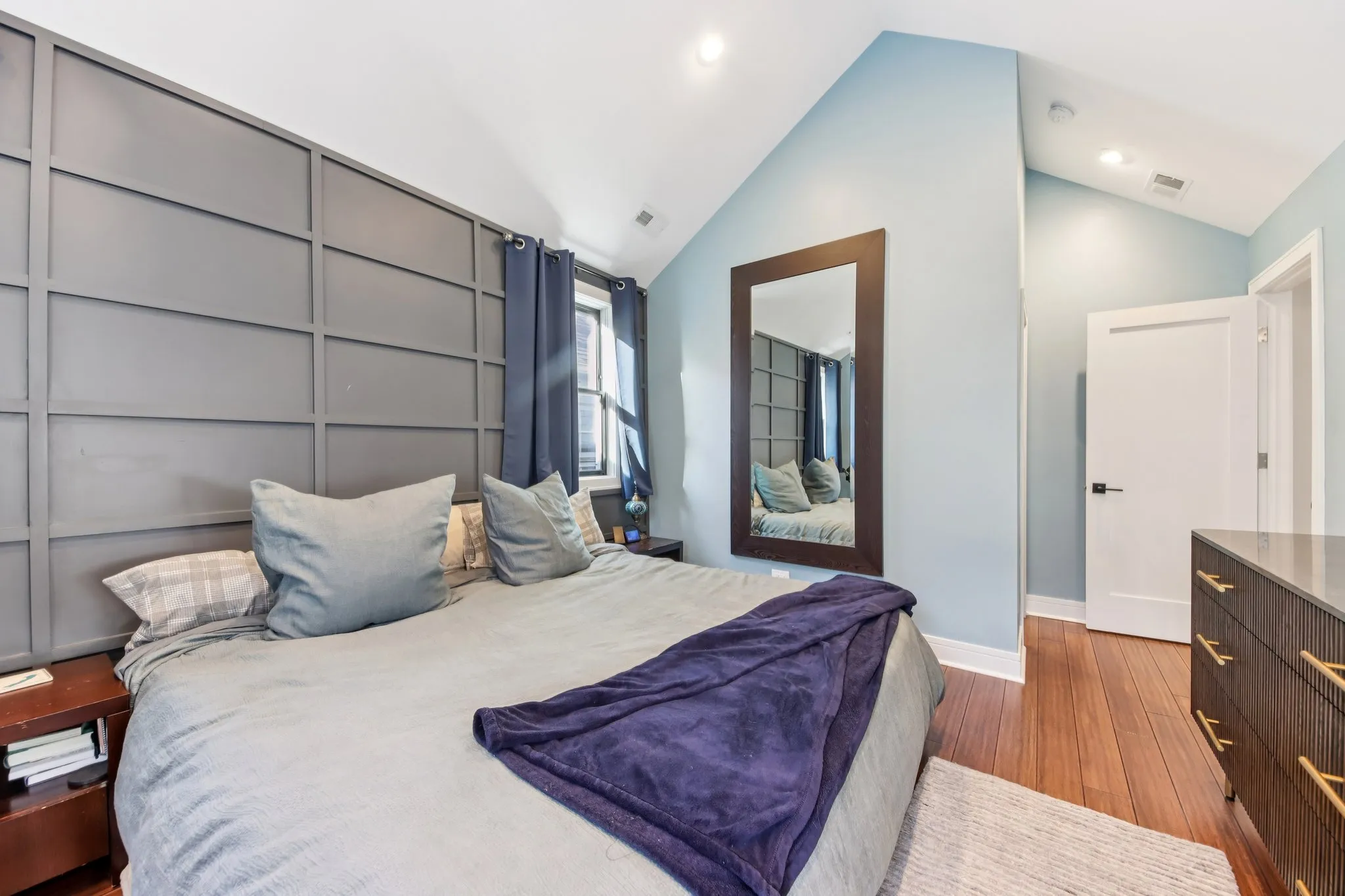 1717 N Hudson Ave, ,  60614, USA 60614-Chicago-IL