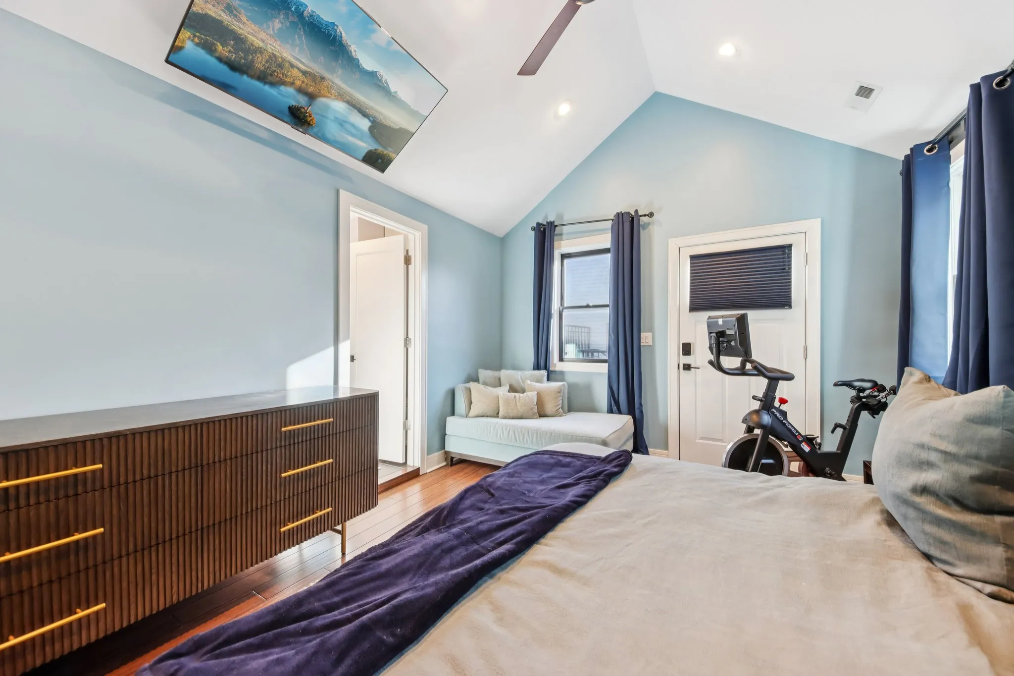 1717 N Hudson Ave, ,  60614, USA 60614-Chicago-IL