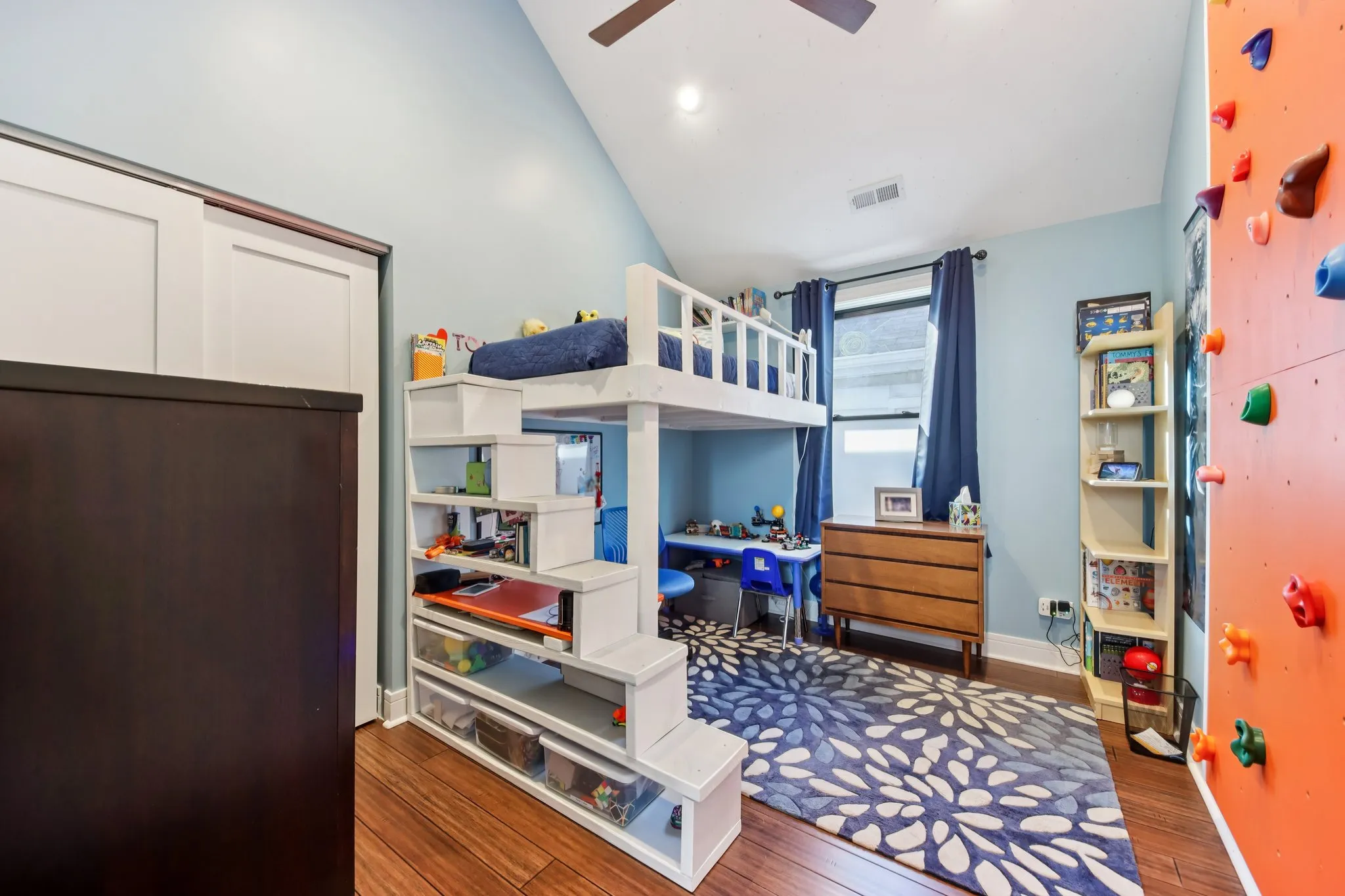 1717 N Hudson Ave, ,  60614, USA 60614-Chicago-IL