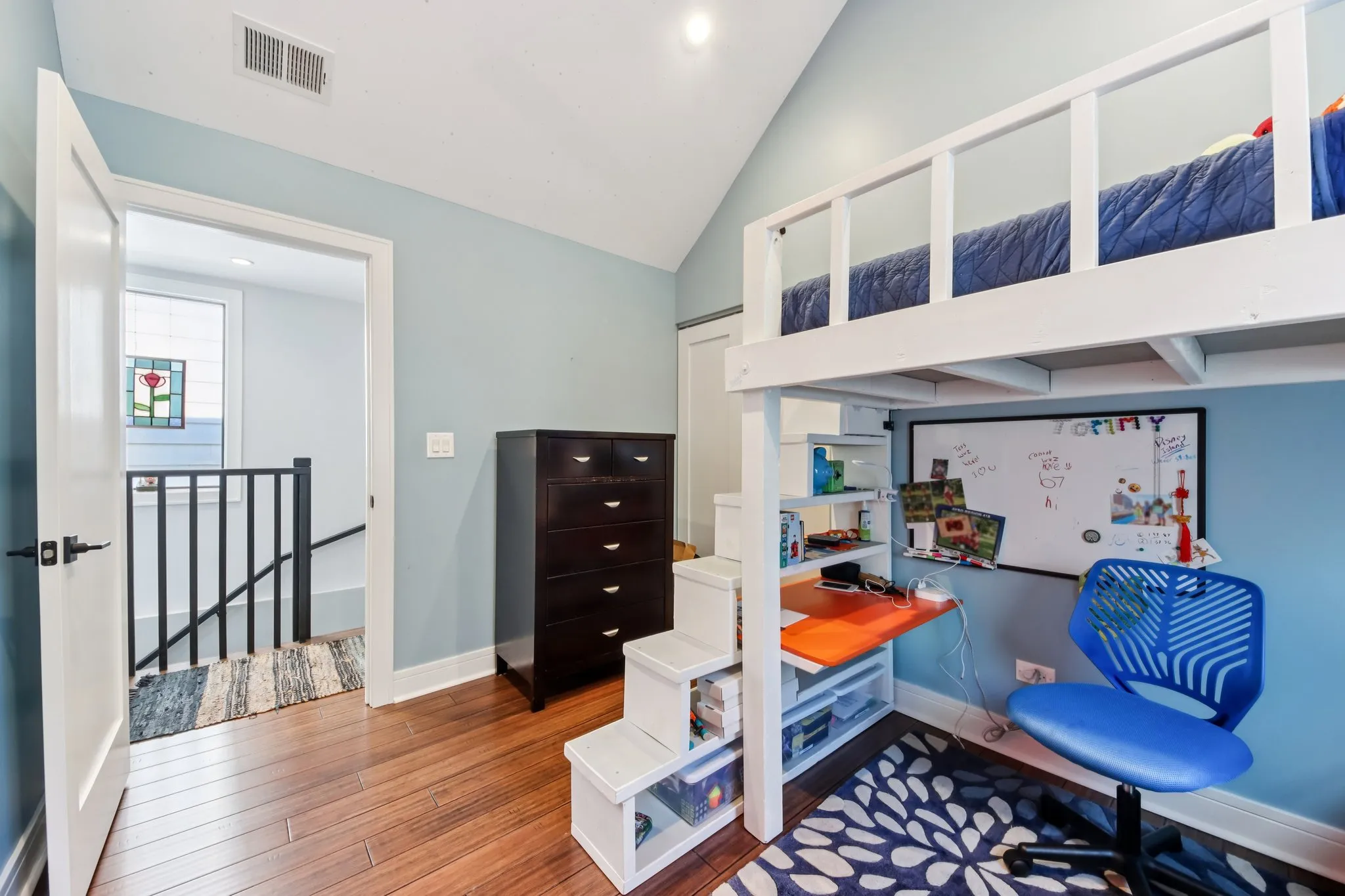 1717 N Hudson Ave, ,  60614, USA 60614-Chicago-IL