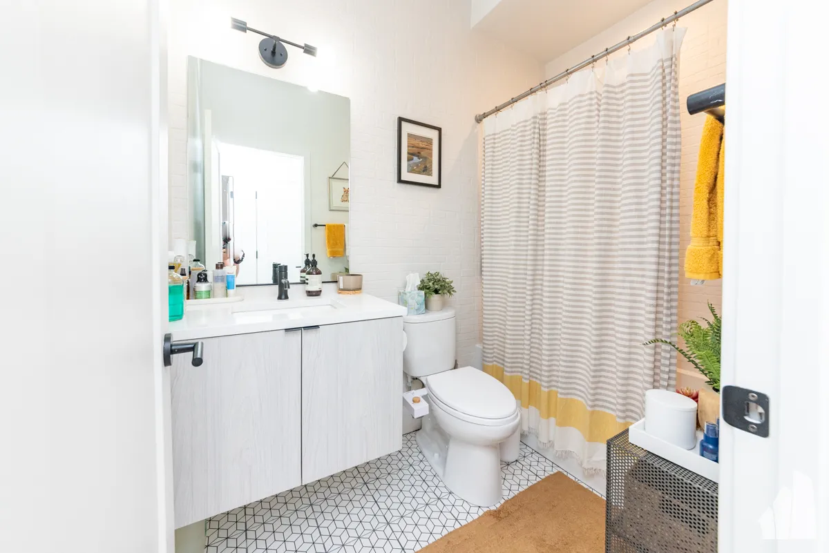 1336 W Bryn Mawr Ave, ,  60660, USA 60660-unit#3F-Chicago-IL