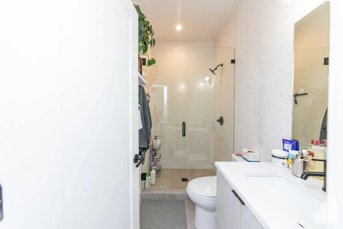 1336 W Bryn Mawr Ave, ,  60660, USA 60660-unit#3F-Chicago-IL