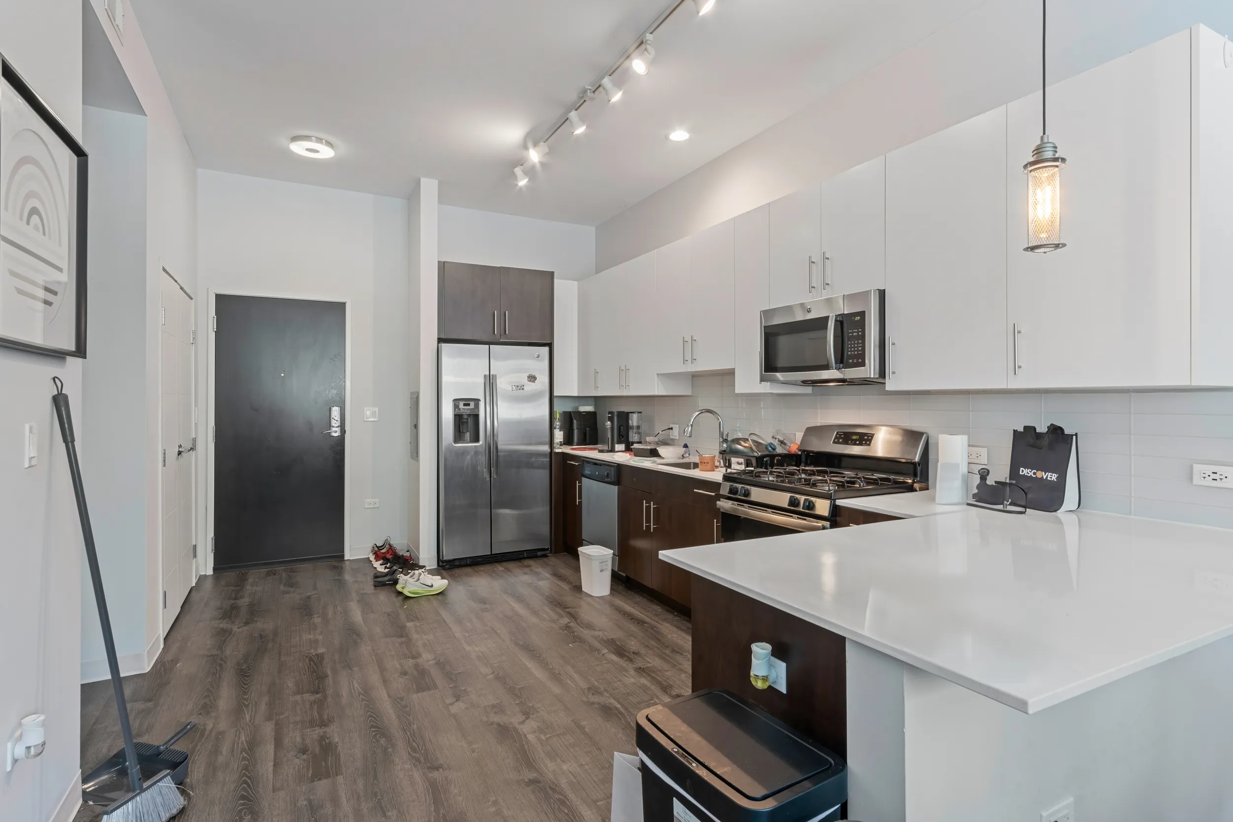 851 W Grand Ave, ,  60642, USA 60642-unit#102-Chicago-IL