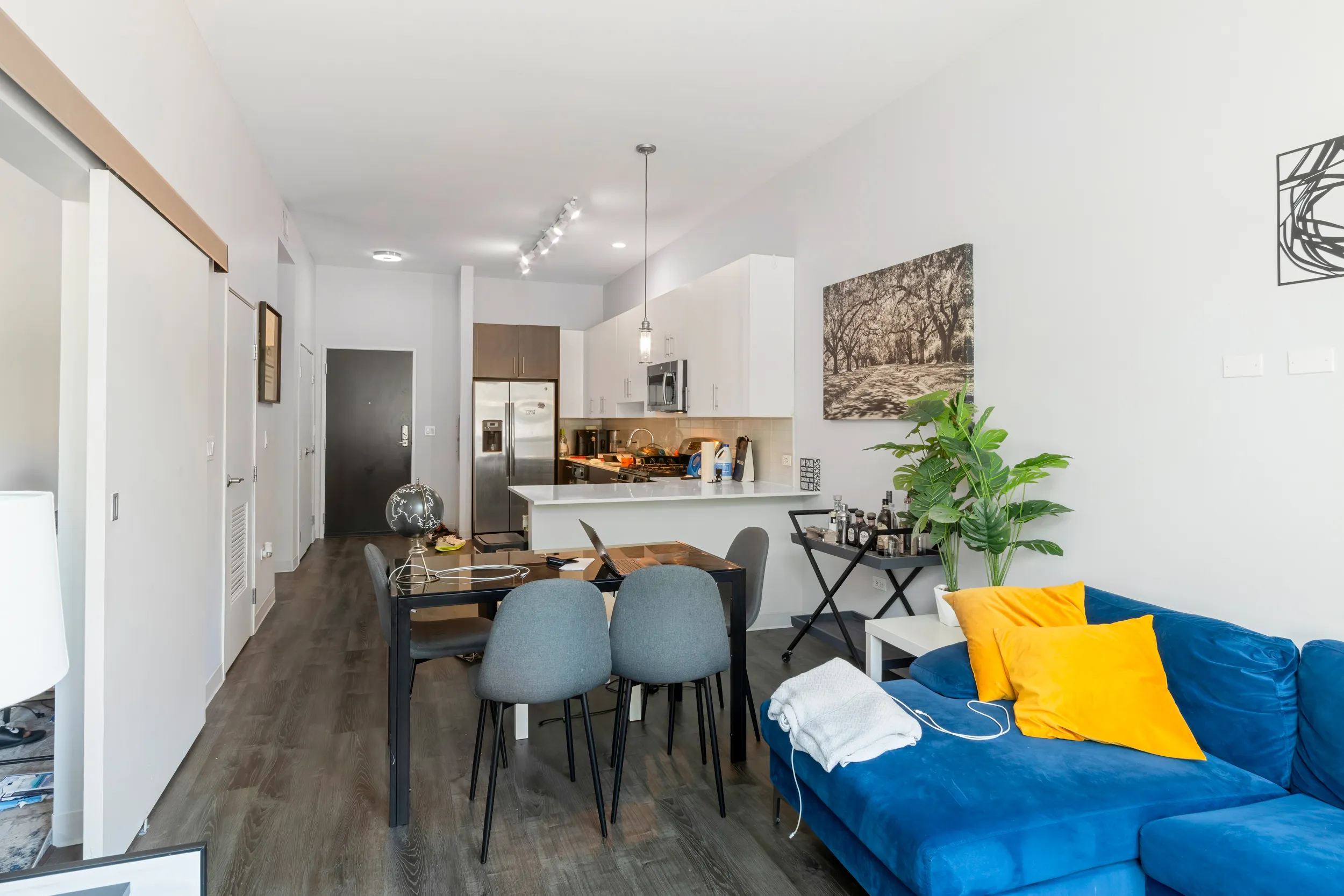 851 W Grand Ave, ,  60642, USA 60642-unit#102-Chicago-IL