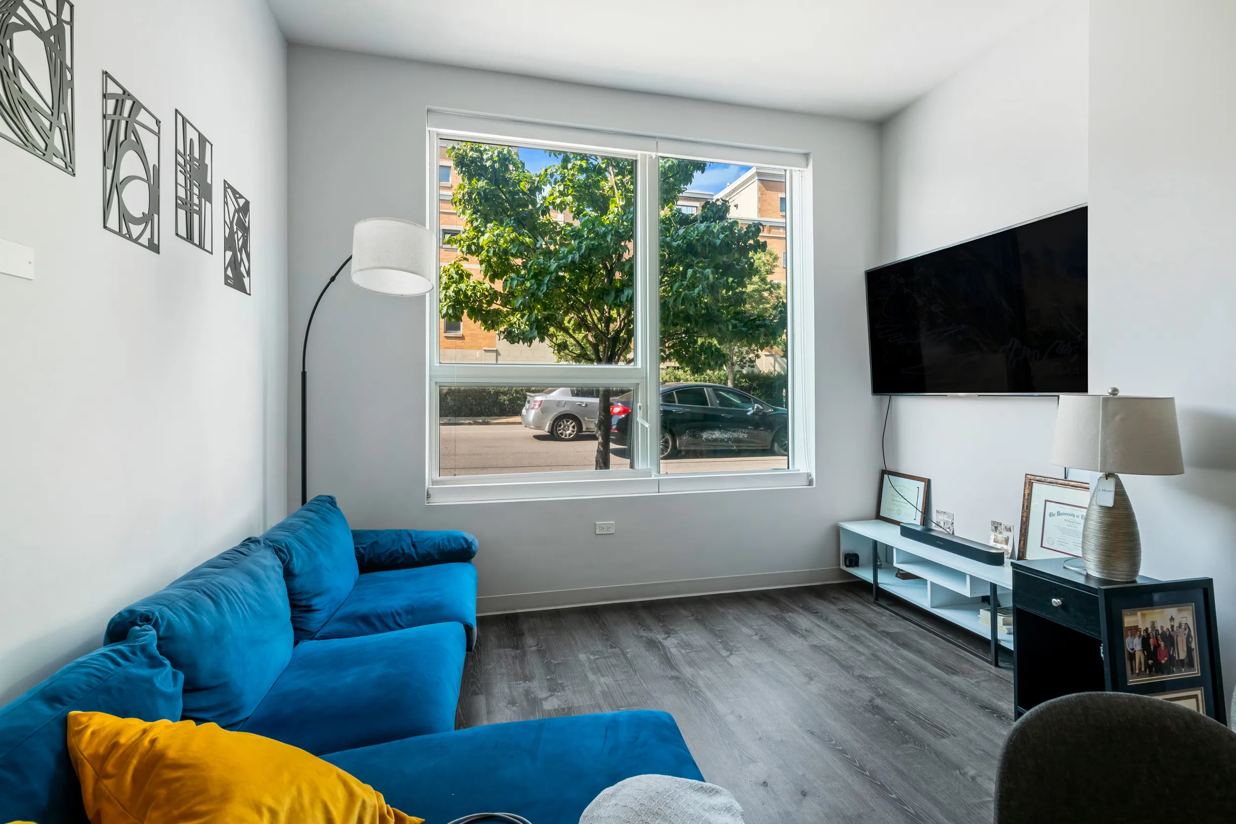 851 W Grand Ave, ,  60642, USA 60642-unit#102-Chicago-IL