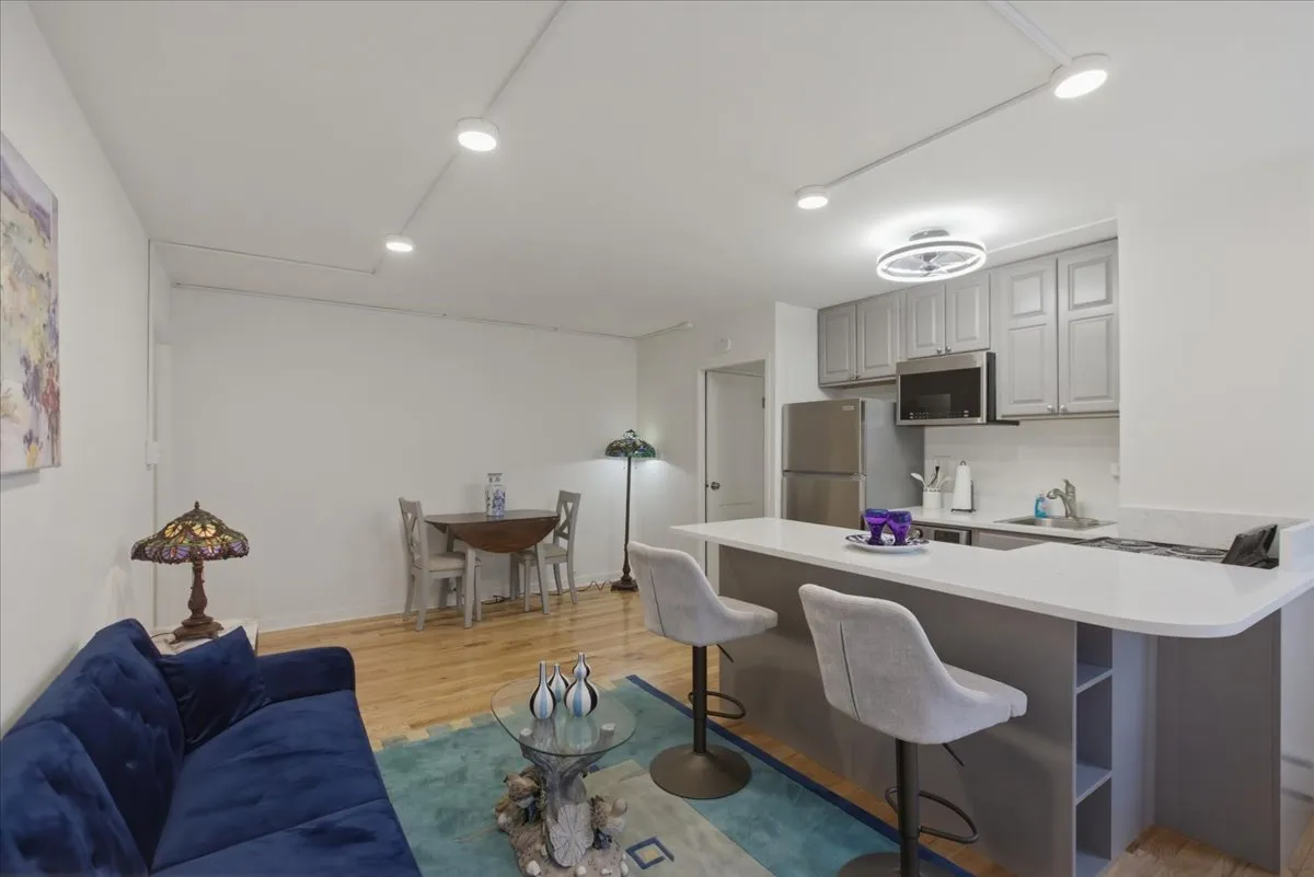5630 N Sheridan Rd, ,  60660, USA 60660-unit#S1101-Chicago-IL