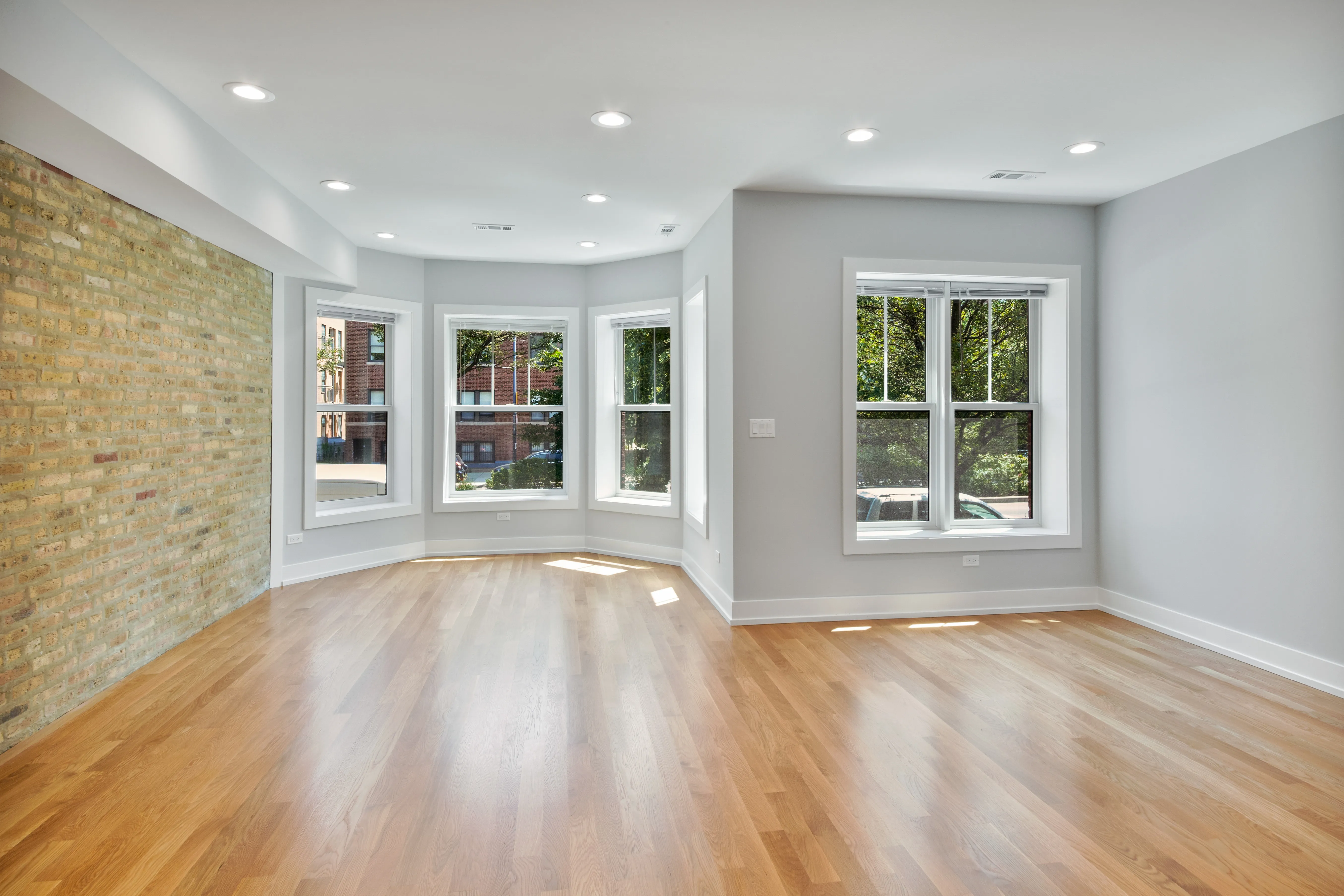 4624 N Ashland Ave, ,  60640, USA 60640-unit#1S-Chicago-IL