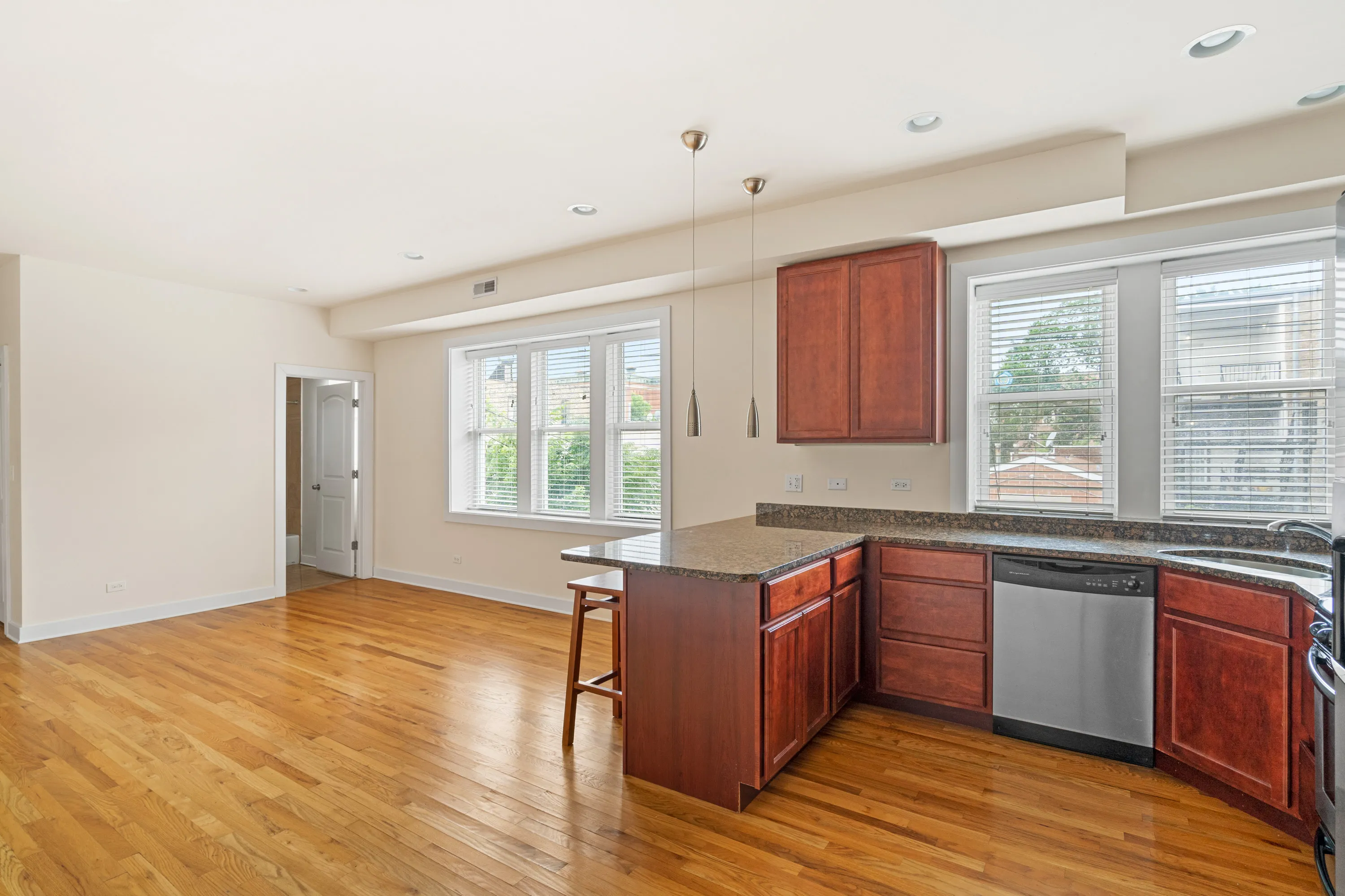 1432 N Maplewood Ave, ,  60622, USA 60622-unit#304-Chicago-IL