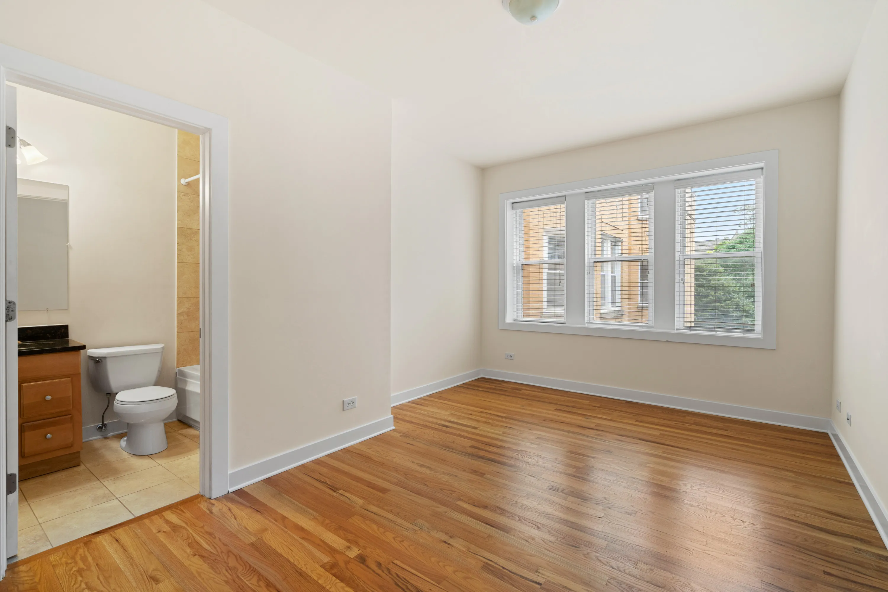 1432 N Maplewood Ave, ,  60622, USA 60622-unit#304-Chicago-IL