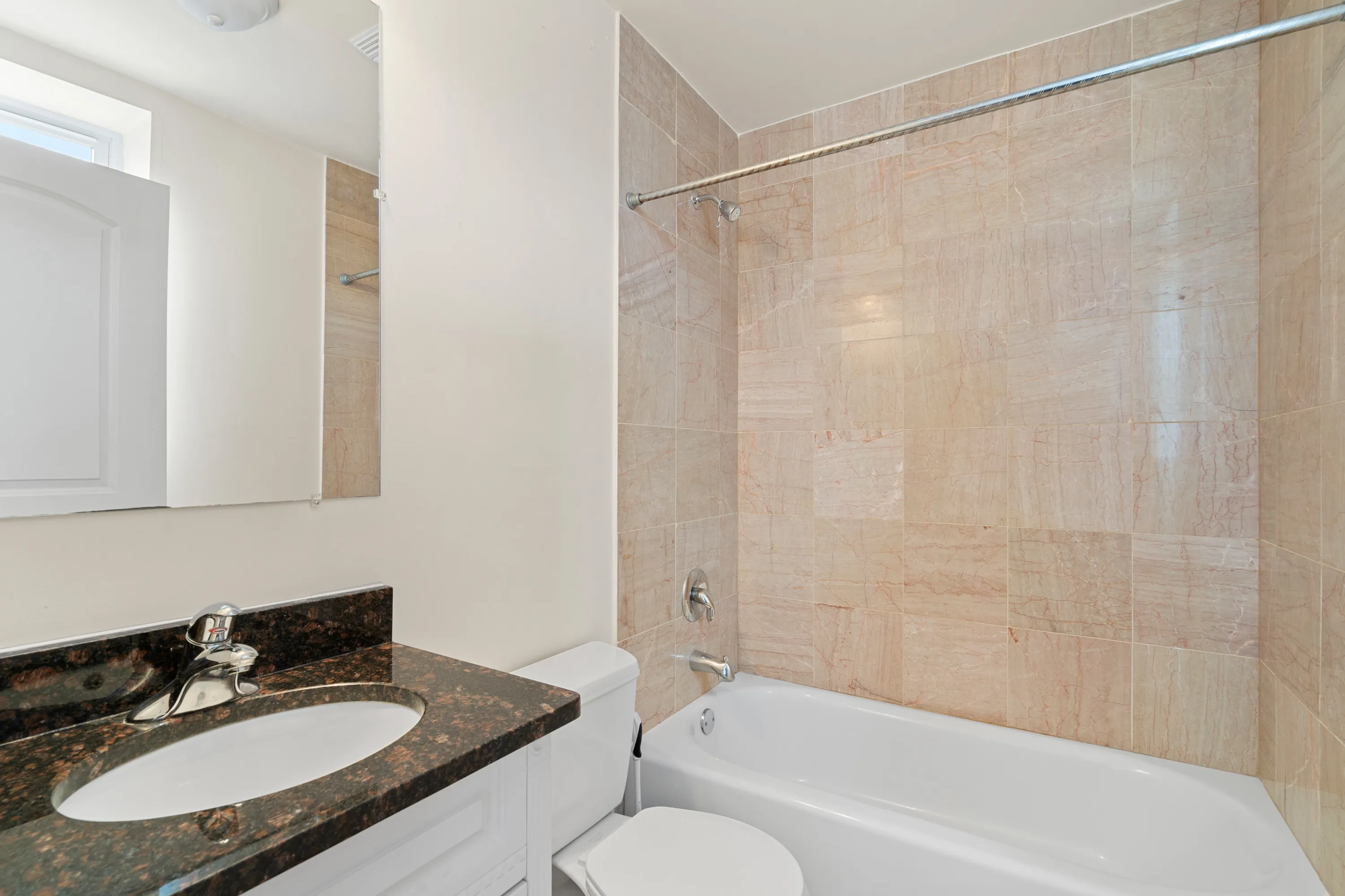 1432 N Maplewood Ave, ,  60622, USA 60622-unit#304-Chicago-IL