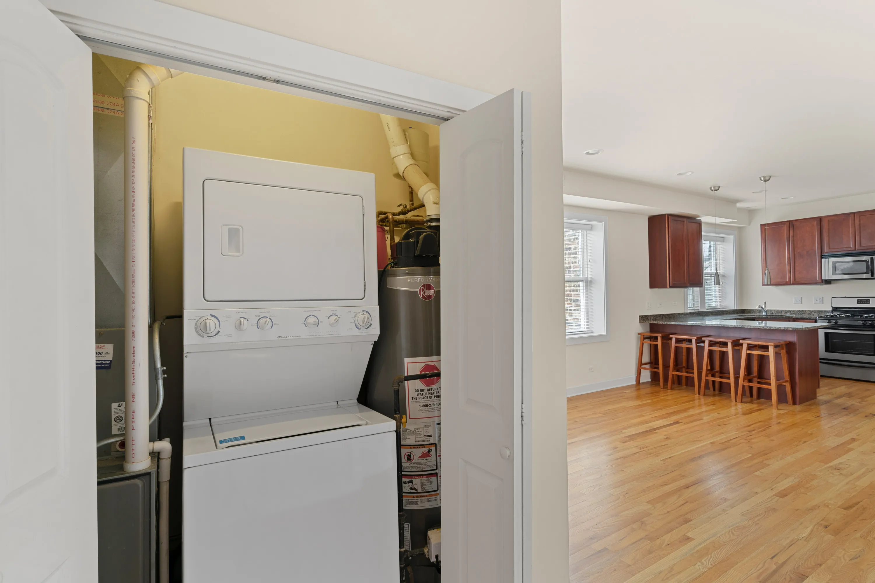 1432 N Maplewood Ave, , 60622, USA 60622-unit#304-Chicago-IL
