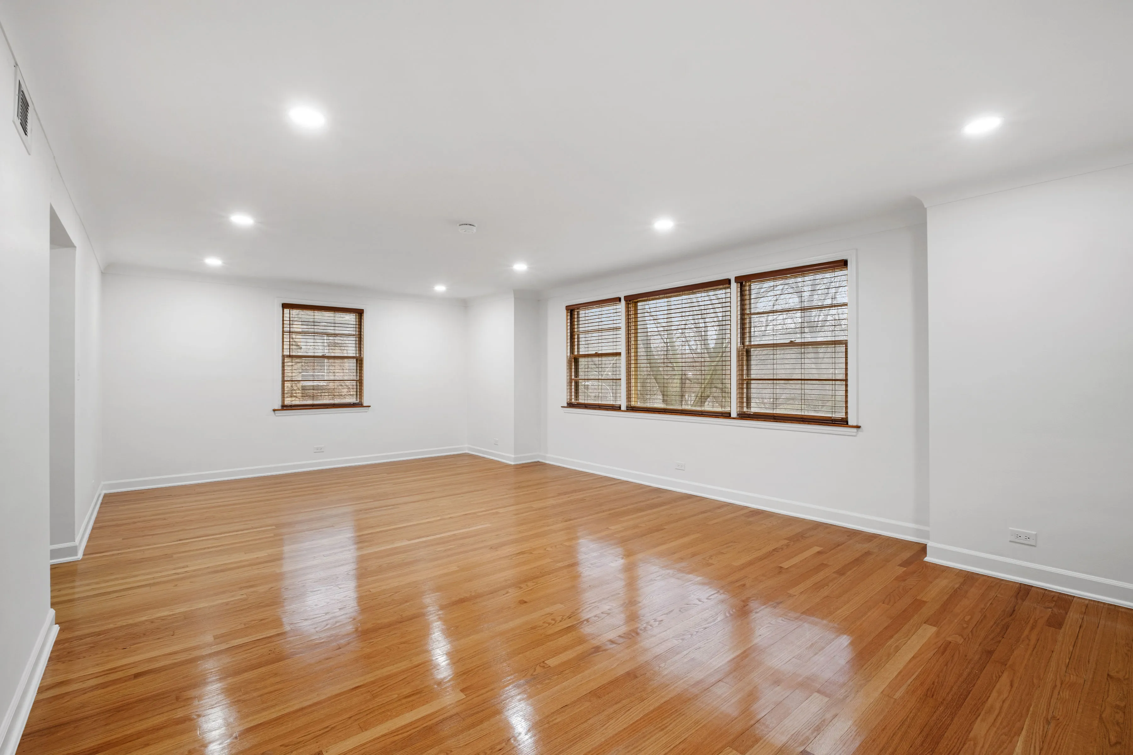 2531 W Lunt Ave, ,  60645, USA 60645-unit#2-Chicago-IL