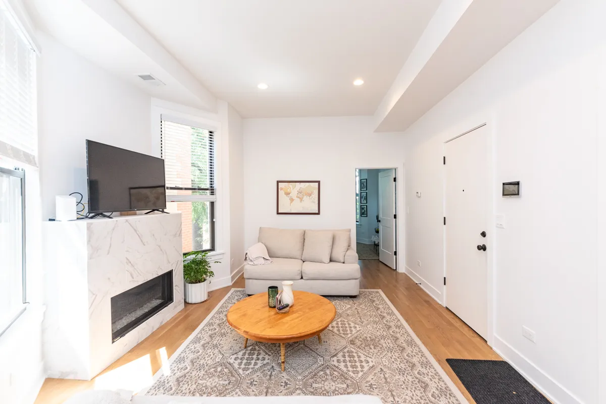 3517 N Reta Ave, ,  60657, USA 60657-unit#2F-Chicago-IL