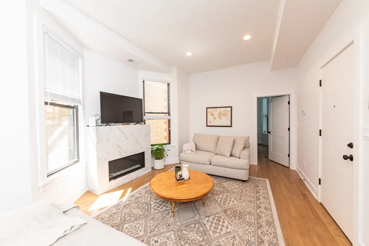 3517 N Reta Ave, ,  60657, USA 60657-unit#2F-Chicago-IL