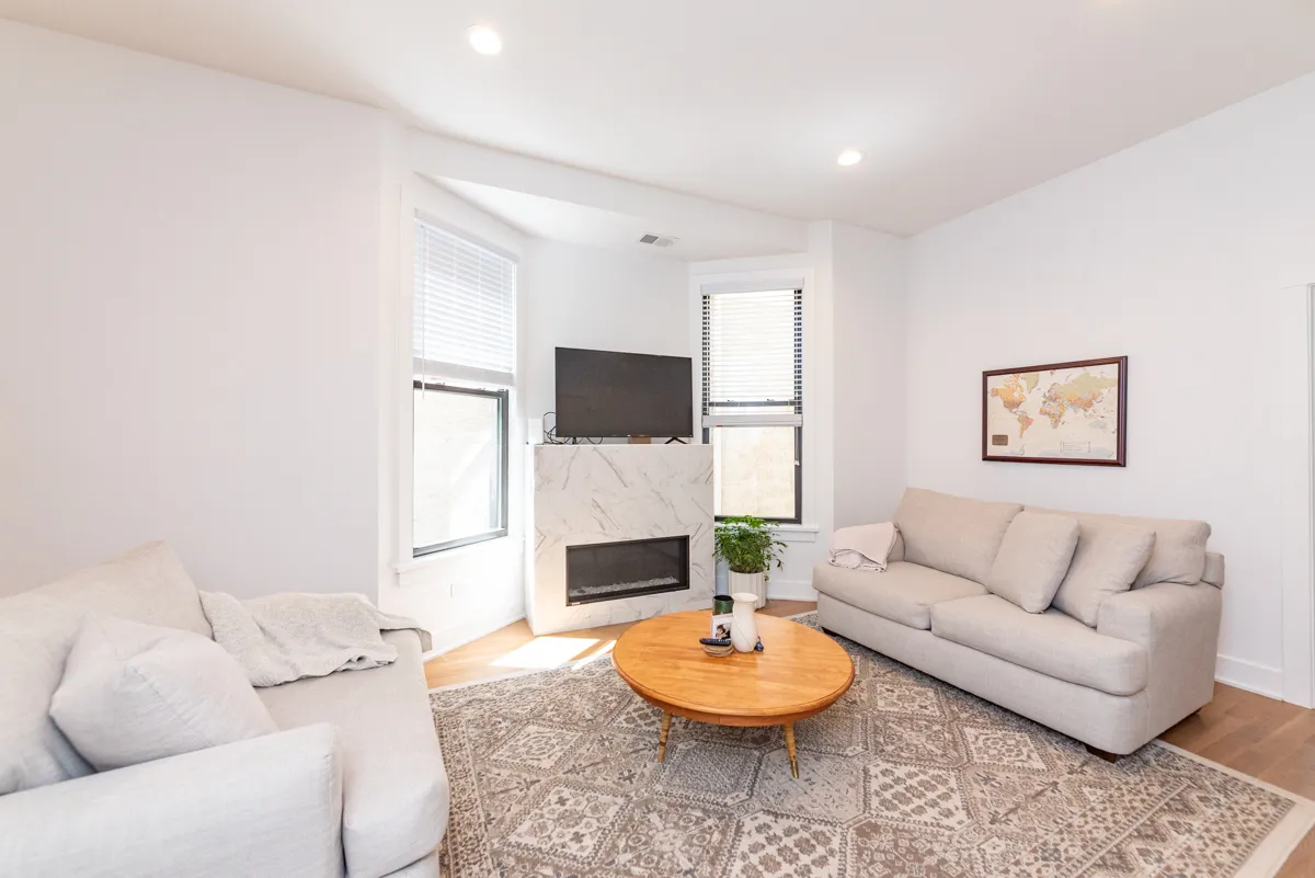 3517 N Reta Ave, ,  60657, USA 60657-unit#2F-Chicago-IL