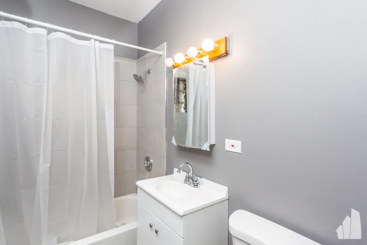 1022 W Fry St, ,  60642, USA 60642-unit#1R-Chicago-IL