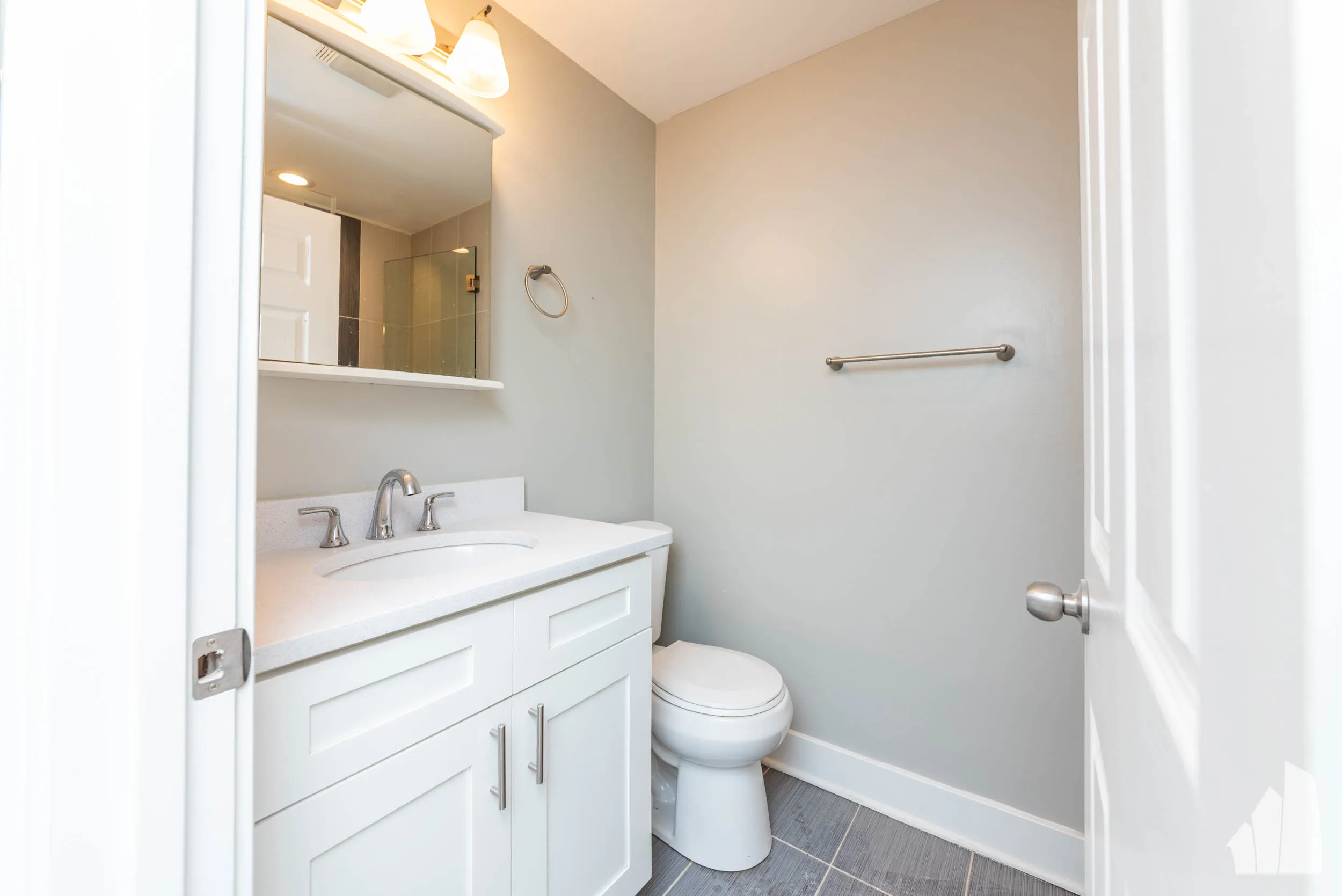 2437 N Ashland Ave, ,  60614, USA 60614-unit#GDN-Chicago-IL