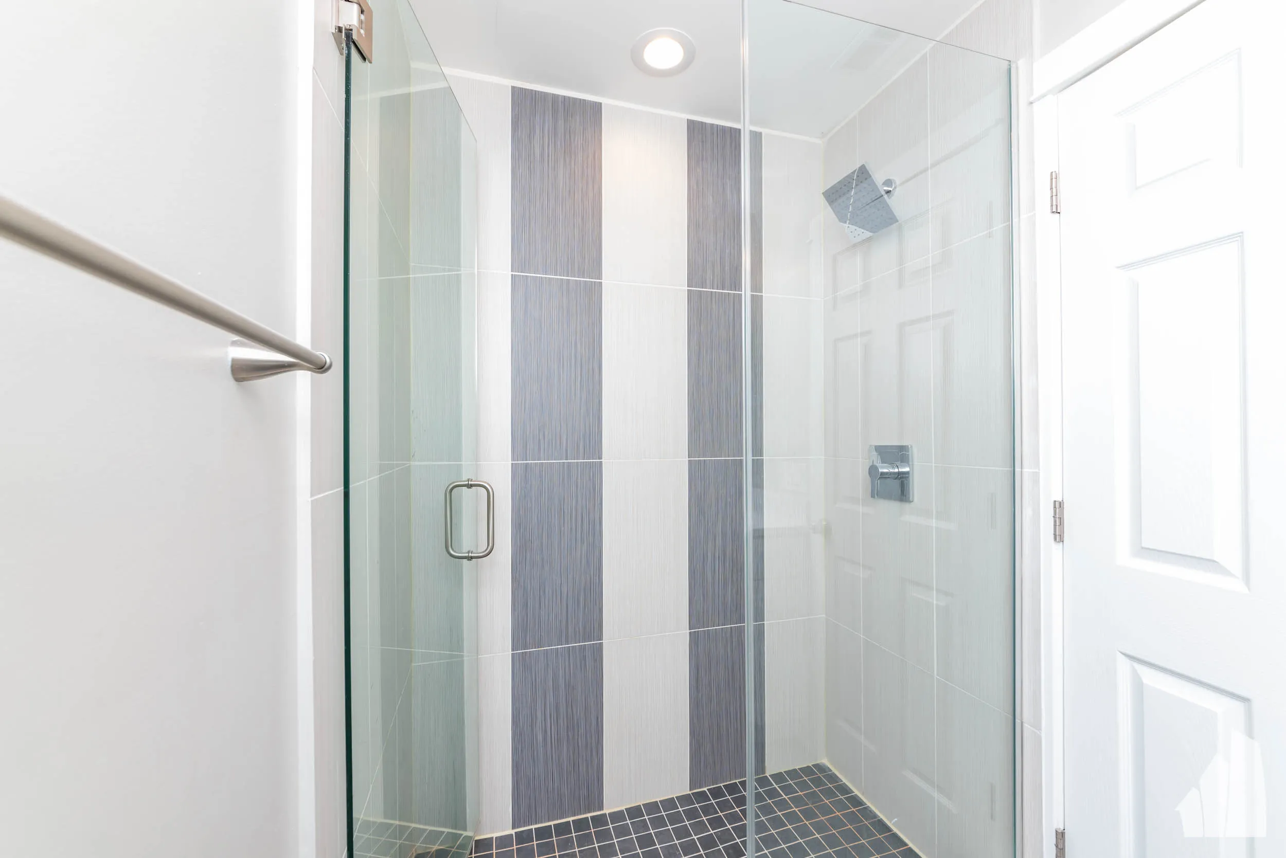 2437 N Ashland Ave, ,  60614, USA 60614-unit#GDN-Chicago-IL