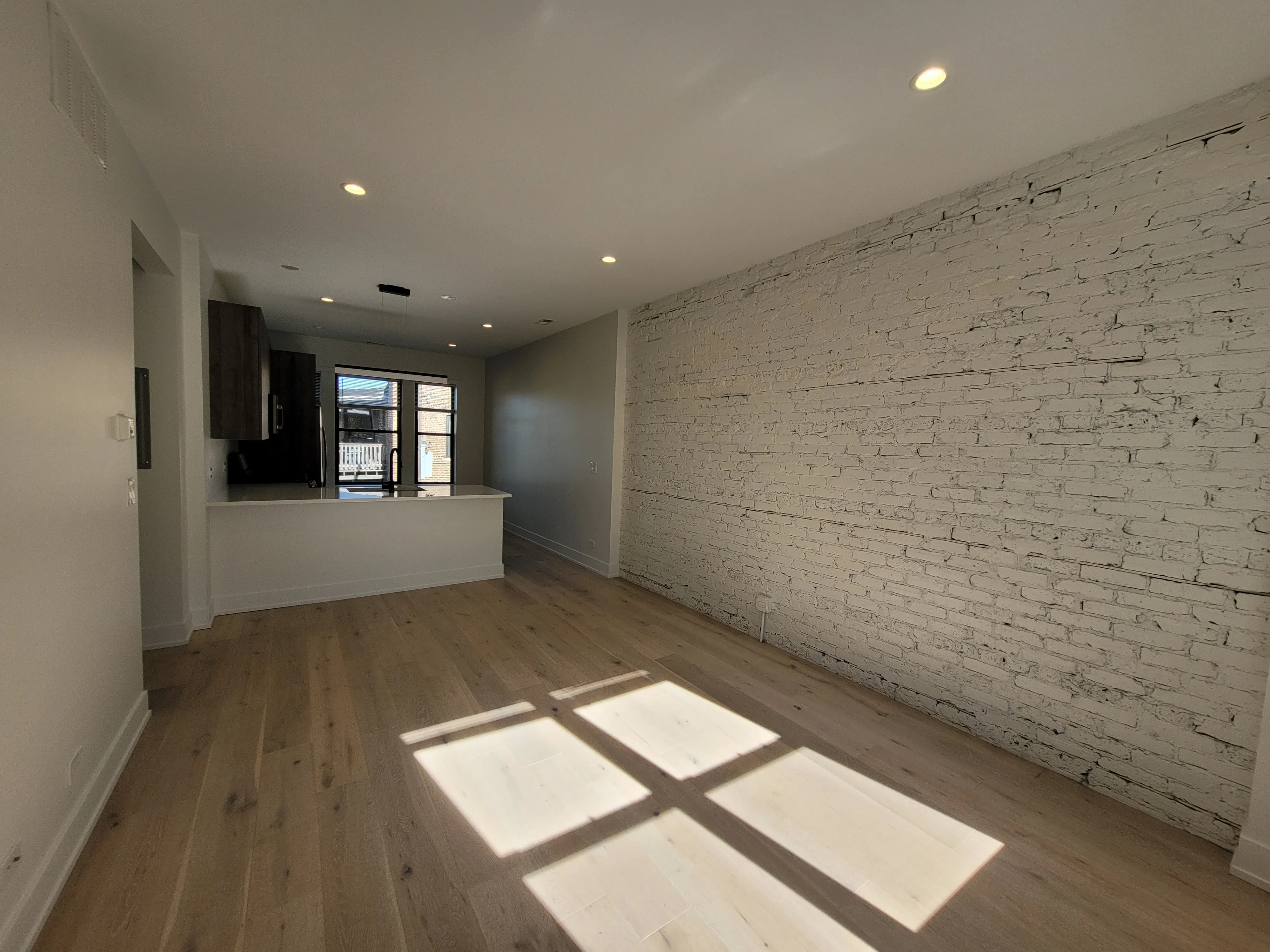 1334 W Bryn Mawr Ave, ,  60660, USA 60660-unit#3R-Chicago-IL