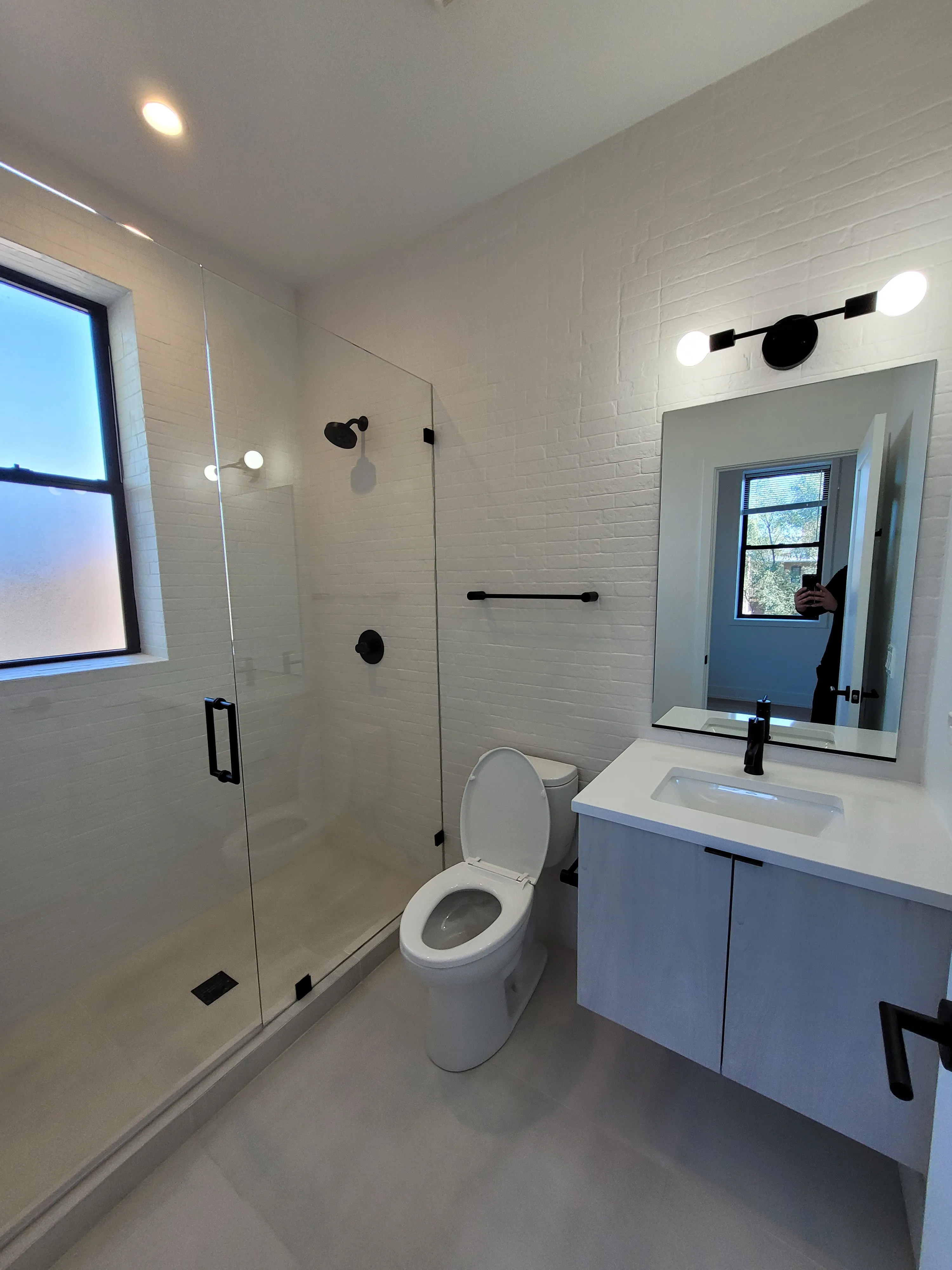 1334 W Bryn Mawr Ave, ,  60660, USA 60660-unit#3R-Chicago-IL