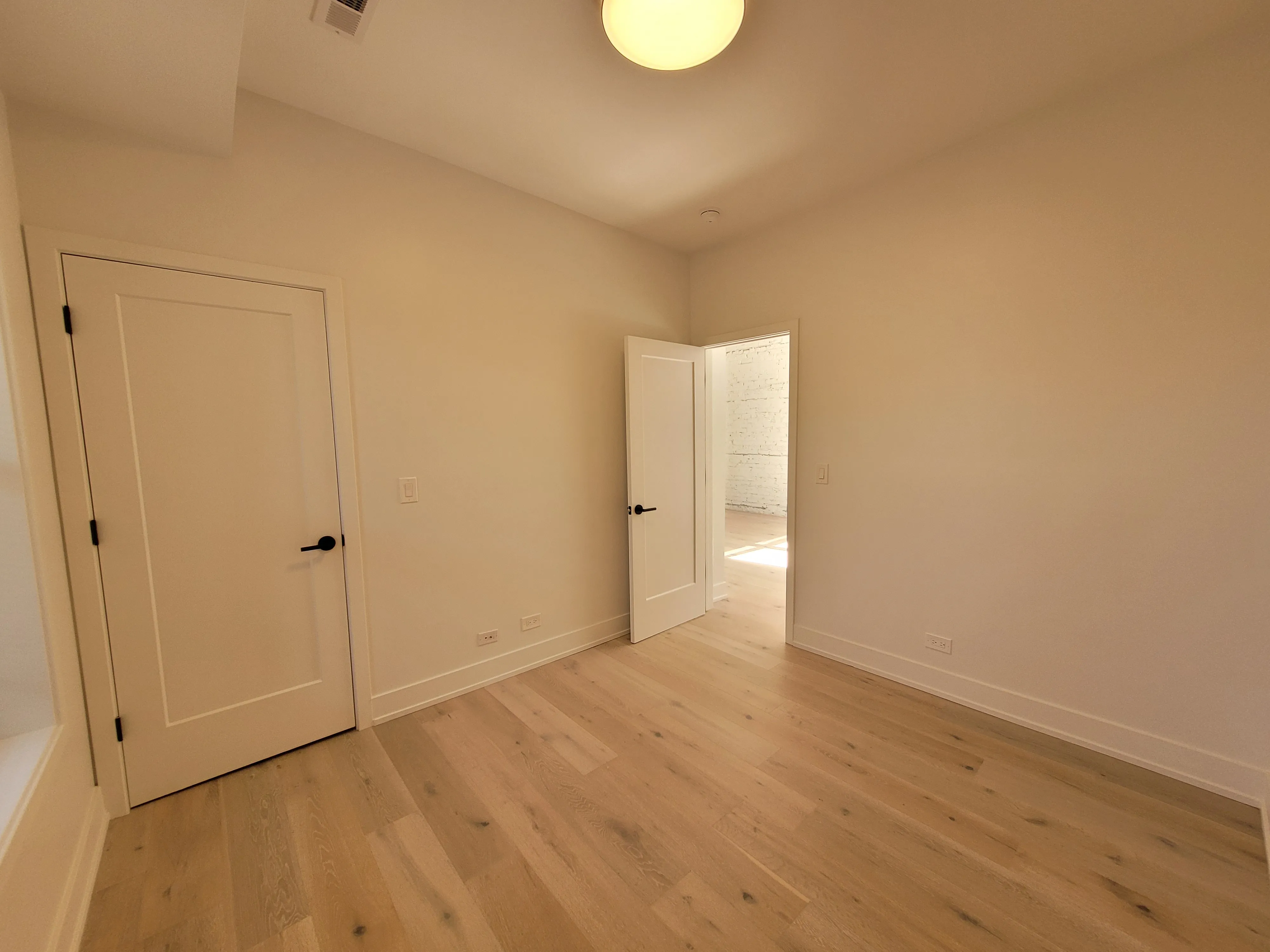 1334 W Bryn Mawr Ave, ,  60660, USA 60660-unit#3R-Chicago-IL