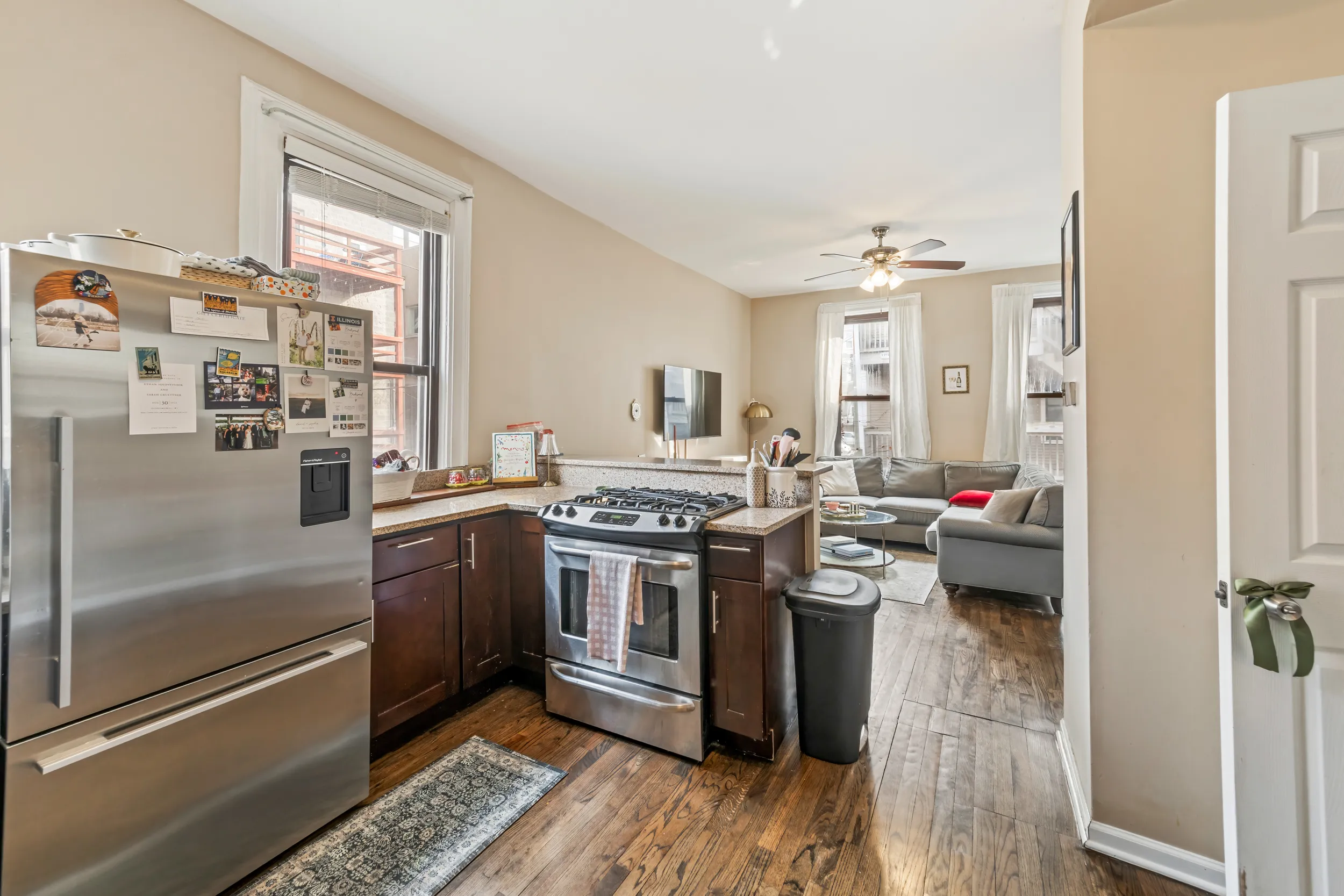 1214 W Melrose St, ,  60657, USA 60657-unit#CH-Chicago-IL