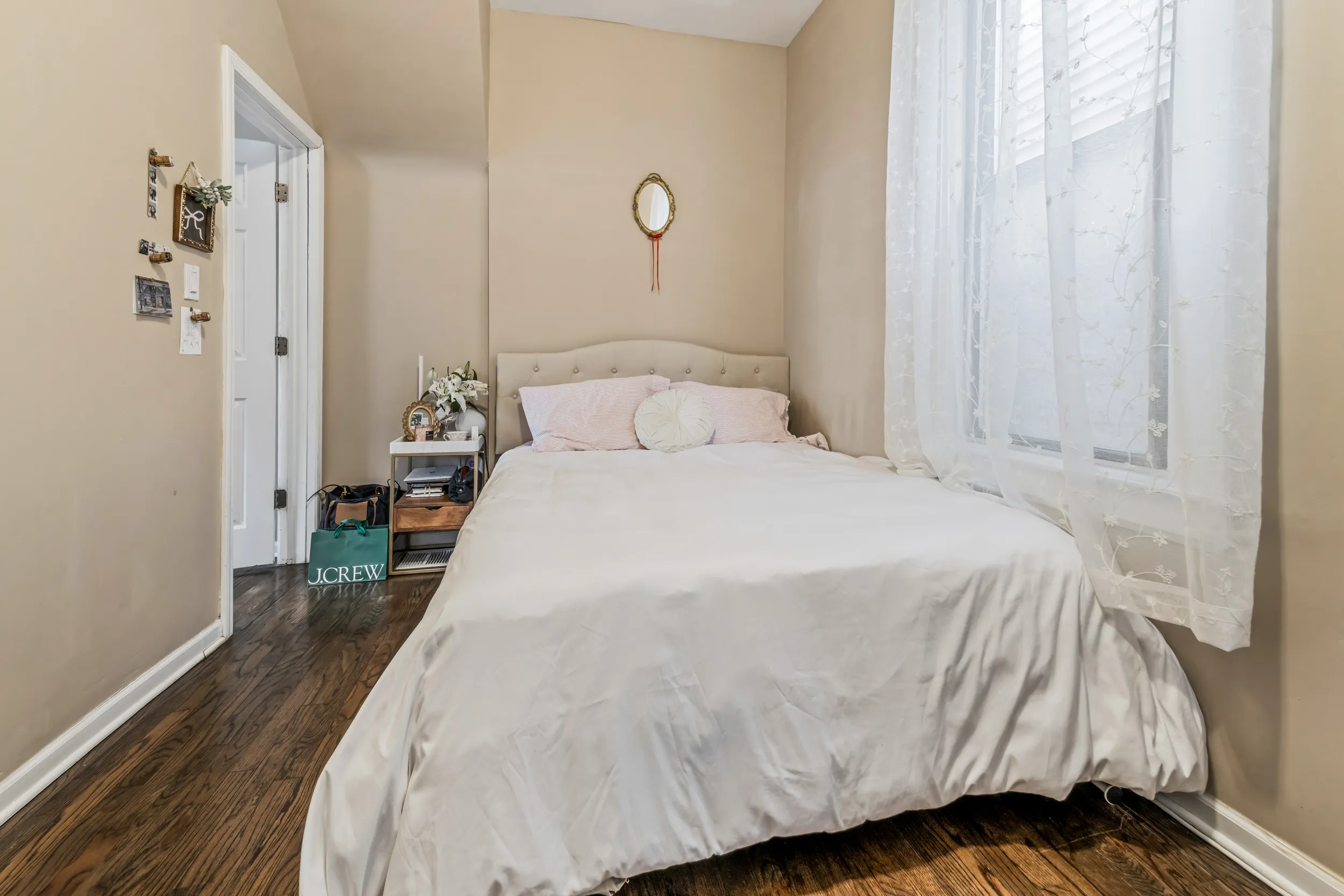 1214 W Melrose St, ,  60657, USA 60657-unit#CH-Chicago-IL