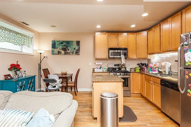 1142 W Morse Ave, , 60626, USA 60626-unit#G-Chicago-IL